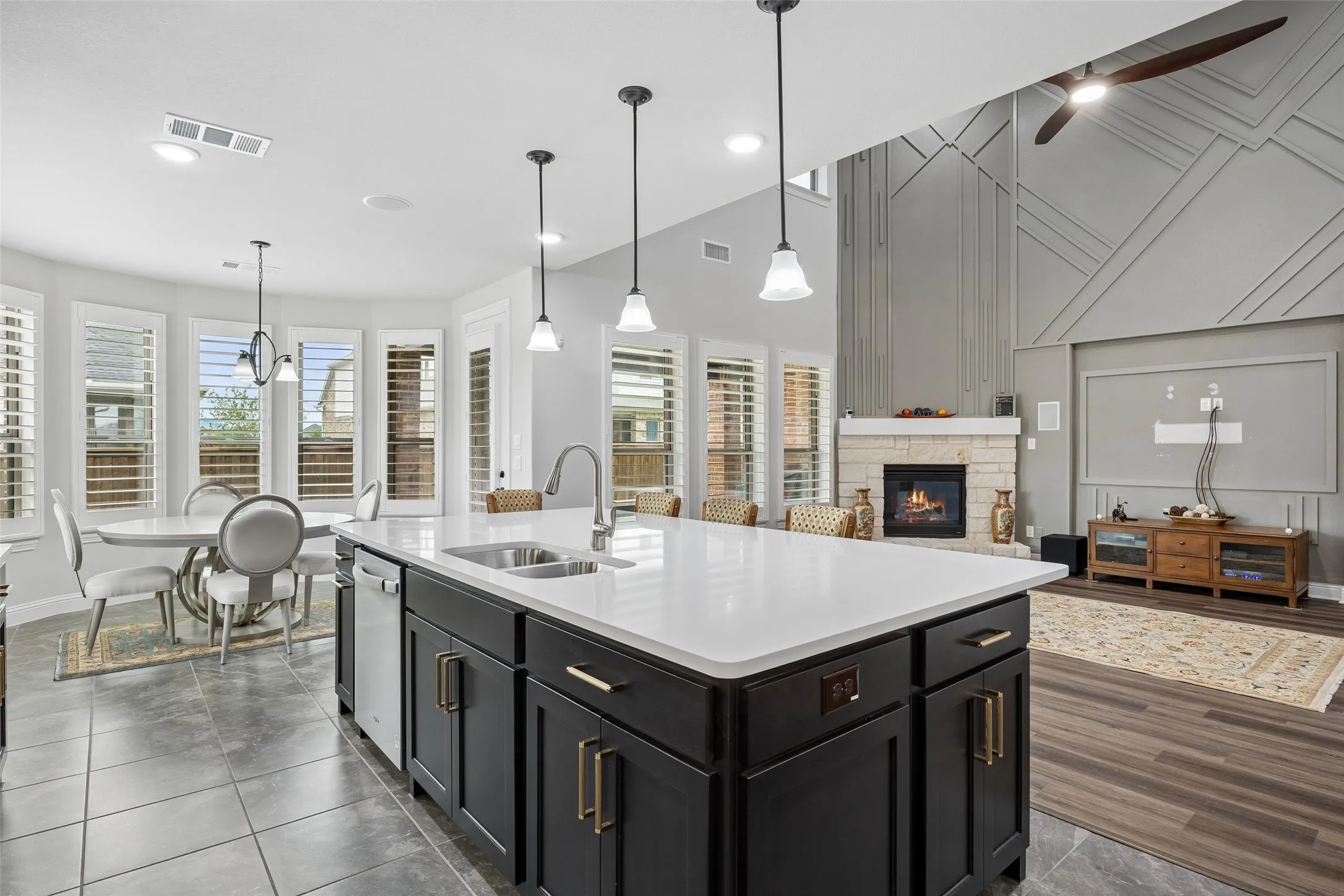 Single Family Residence For Sale in Johnson County , 1800 Tall Grass Court, Mansfield, Texas 76063, 6 Bedrooms, 5 Bathrooms, 3 Garage spaces, 4,421 Sqft, built in 2023, Price $867,000, mls#21277048, Real Estate Agent in Mansfield, Homes For Sale in Johnson county, Homes For Sale in Mansfield, Realtor in Mansfield Texas, Real Estate Brokerage Independent Realty Texas, Luminita Cordes Realtor