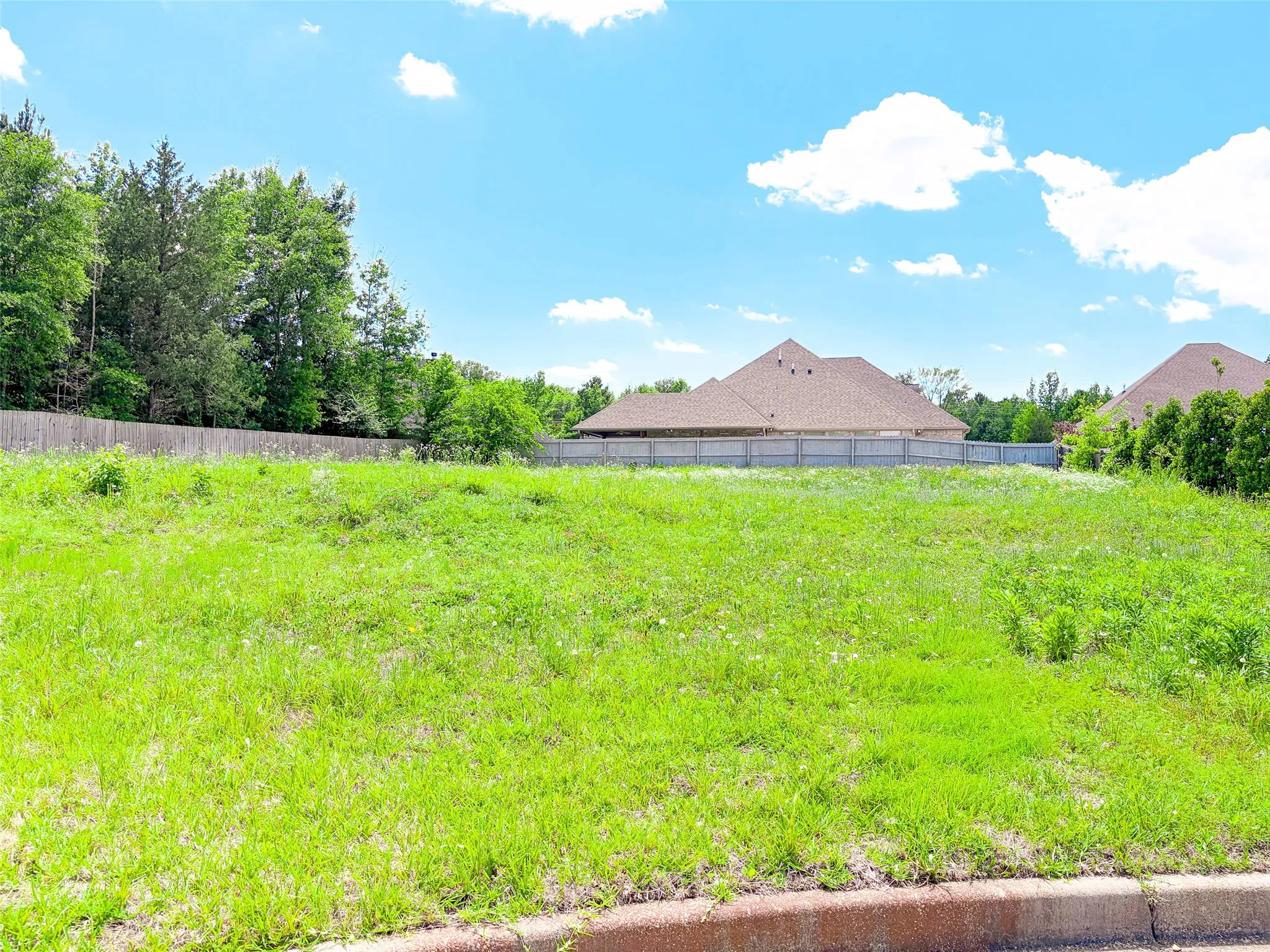 Unimproved Land For Sale in Smith County , 7761 Laurel Springs Lane, Tyler, Texas 75703, 0, 0, Garage spaces, 0 Sqft, built in 0, Price $107,000, mls#21284268, Real Estate Agent in Tyler, Homes For Sale in Smith county, Homes For Sale in Tyler, Realtor in Tyler Texas, Real Estate Brokerage Independent Realty Texas, Luminita Cordes Realtor