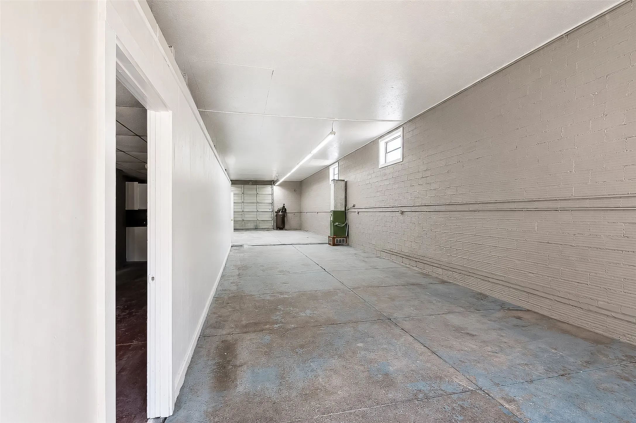 Business For Sale in Henderson County , 409 N Prairieville Street, Athens, Texas 75751, 0, 0, Garage spaces, 0 Sqft, built in 0, Price $199,000, mls#21287896, Real Estate Agent in Athens, Homes For Sale in Henderson county, Homes For Sale in Athens, Realtor in Athens Texas, Real Estate Brokerage Independent Realty Texas, Luminita Cordes Realtor