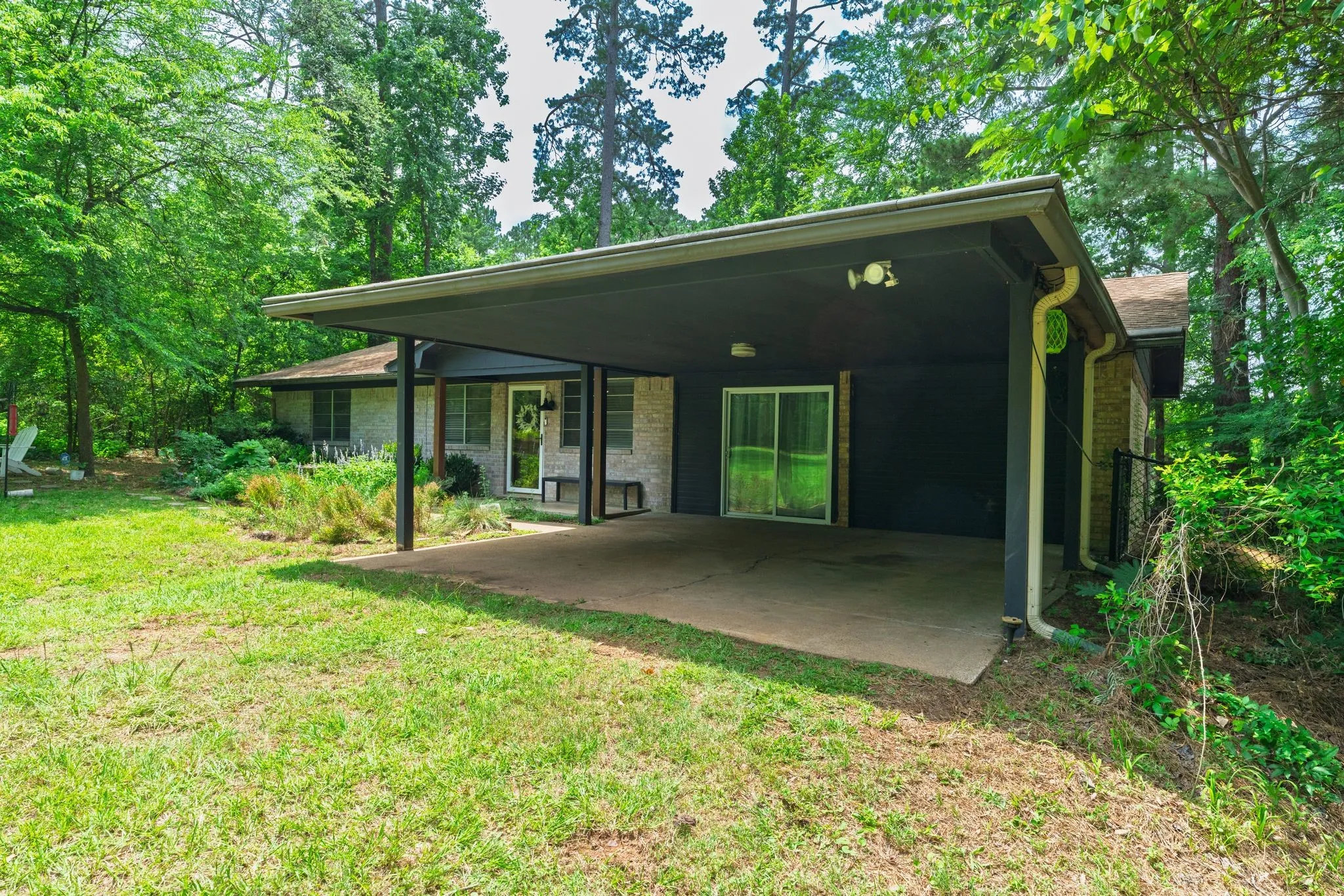 Single Family Residence For Sale in Wood County , 483 County Road 2140, Quitman, Texas 75783, 3 Bedroom, 2 Bathroom, Garage spaces, 1,703 Sqft, built in 1985, mls#21284215, Real Estate Agent in Quitman, Homes For Sale in Wood county, Homes For Sale in Quitman, Realtor in Quitman Texas, Real Estate Brokerage Independent Realty Texas, Luminita Cordes Realtor