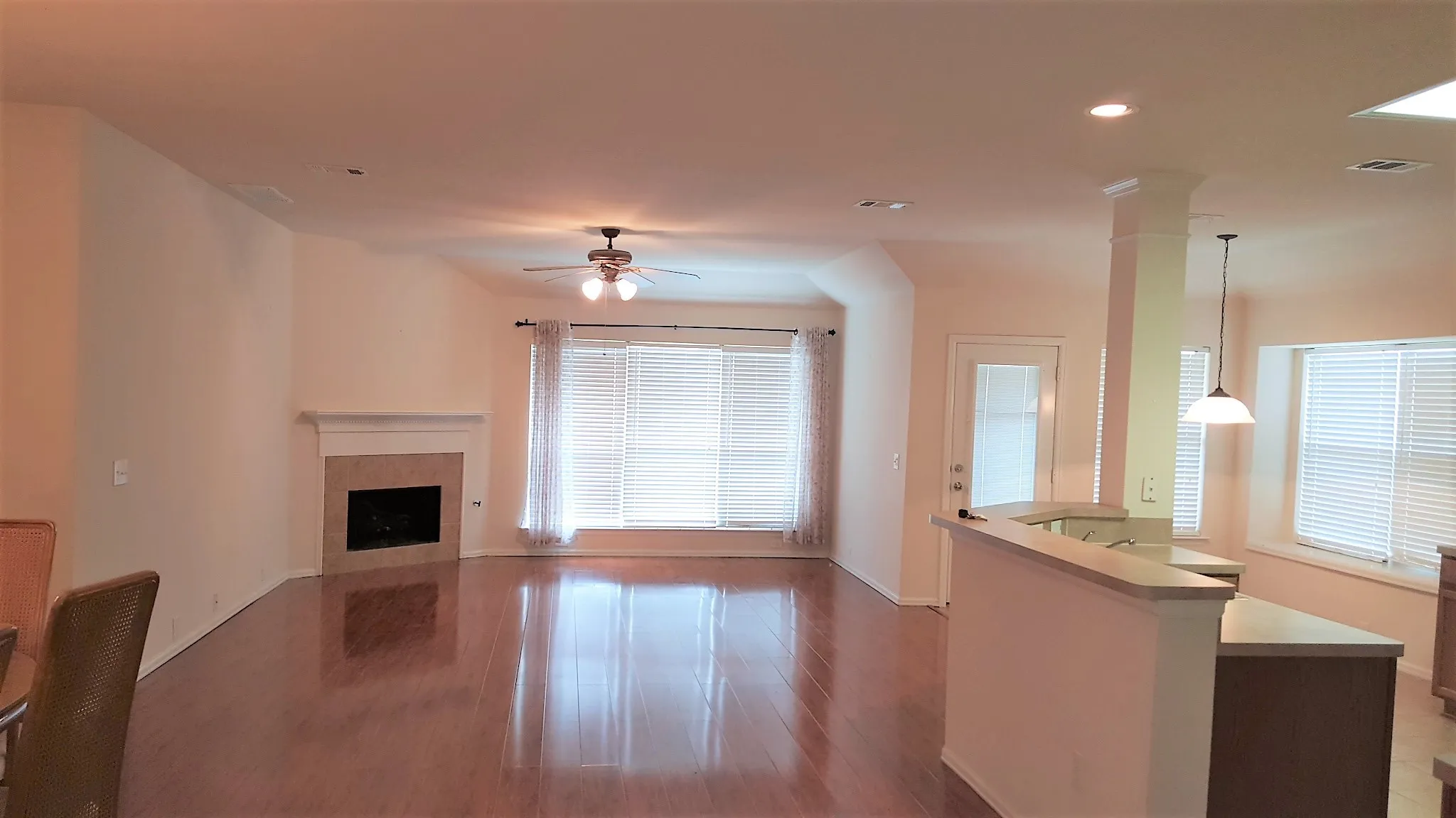 Single Family Residence For Rent in Tarrant County , 4536 Butterfly Way, Fort Worth, Texas 76244, 3 Bedroom, 2 Bathroom, 2 Garage spaces, 1,782 Sqft, built in 2005, mls#21287902, Real Estate Agent in Fort Worth, Homes For Rent in Tarrant county, Homes For Rent in Fort Worth, Realtor in Fort Worth Texas, Real Estate Brokerage Independent Realty Texas, Luminita Cordes Realtor