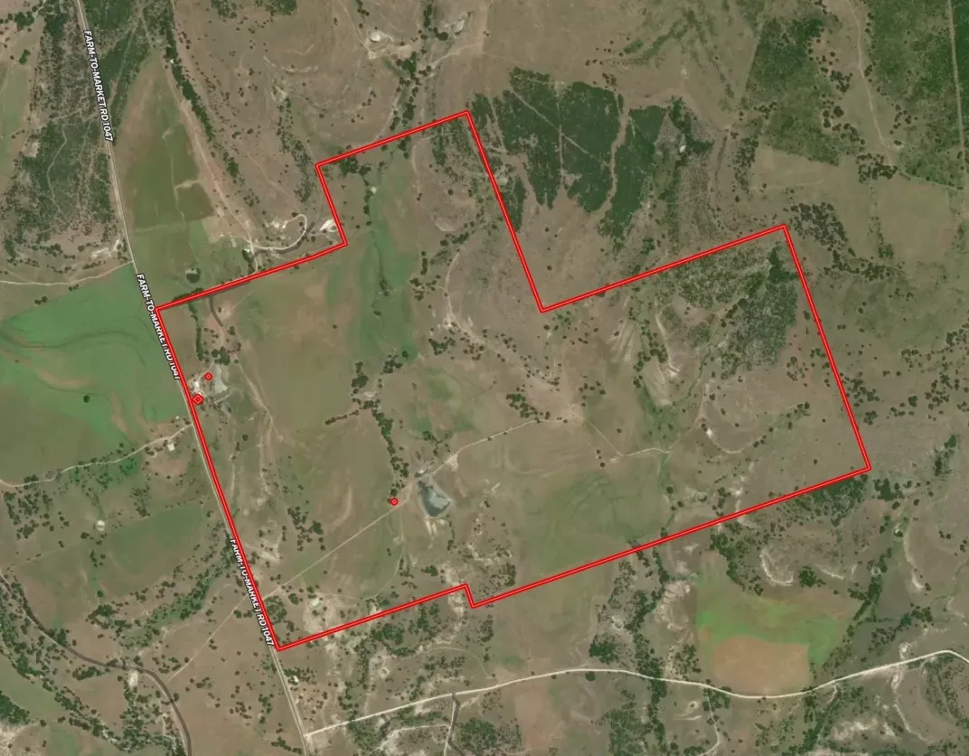 Aerial Map. Depicting the property boundary and surrounding features