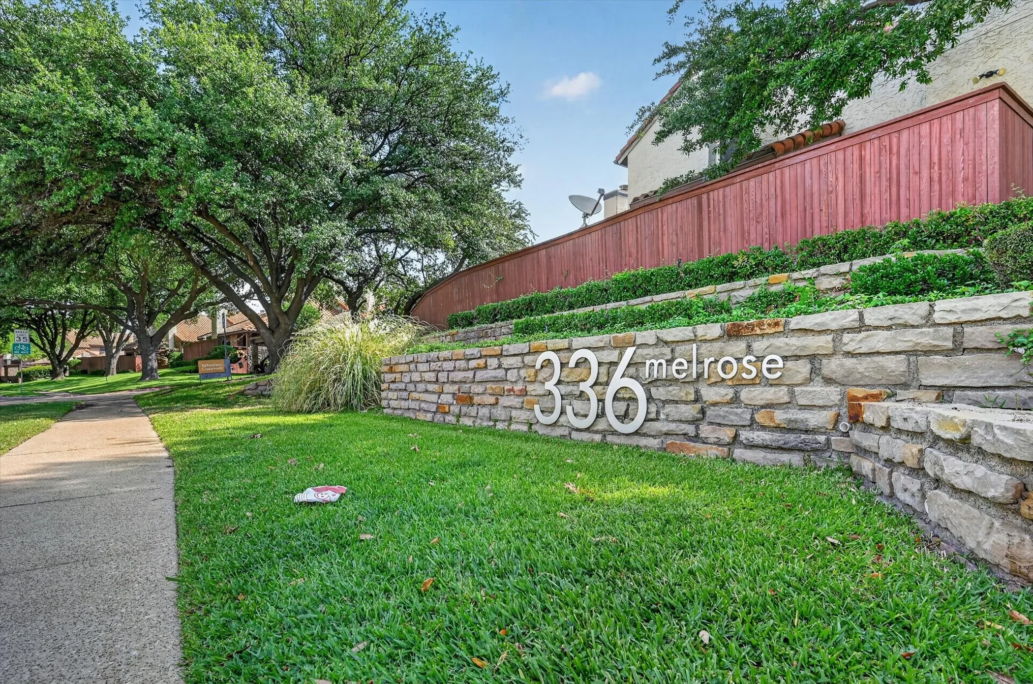 Condominium For Sale in Dallas County , 336 Melrose Drive 21D, Richardson, Texas 75080, 1 Bedroom, 2 Bathroom, 2 Garage spaces, 920 Sqft, built in 1984, mls#21287234, Real Estate Agent in Richardson, Homes For Sale in Dallas county, Homes For Sale in Richardson, Realtor in Richardson Texas, Real Estate Brokerage Independent Realty Texas, Luminita Cordes Realtor