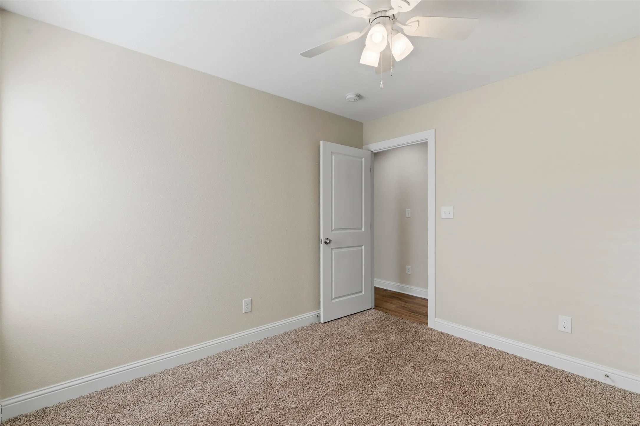 Duplex For Sale in Grayson County , 802-804 N Broughton Street, Sherman, Texas 75090, 6 Bedroom, 4 Bathroom, Garage spaces, 0 Sqft, built in 2020, mls#21287441, Real Estate Agent in Sherman, Homes For Sale in Grayson county, Homes For Sale in Sherman, Realtor in Sherman Texas, Real Estate Brokerage Independent Realty Texas, Luminita Cordes Realtor