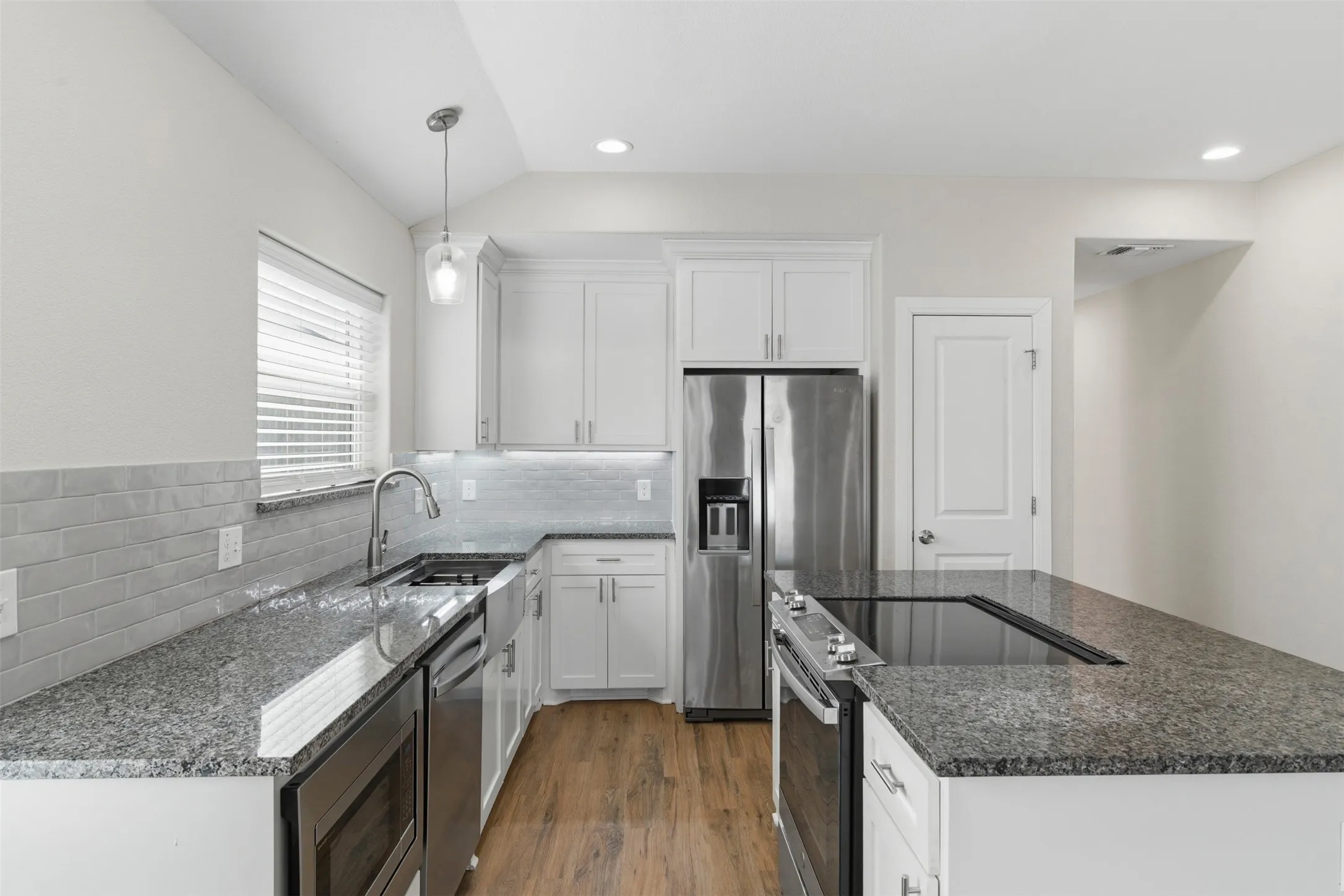 Duplex For Sale in Grayson County , 802-804 N Broughton Street, Sherman, Texas 75090, 6 Bedroom, 4 Bathroom, Garage spaces, 0 Sqft, built in 2020, mls#21287441, Real Estate Agent in Sherman, Homes For Sale in Grayson county, Homes For Sale in Sherman, Realtor in Sherman Texas, Real Estate Brokerage Independent Realty Texas, Luminita Cordes Realtor