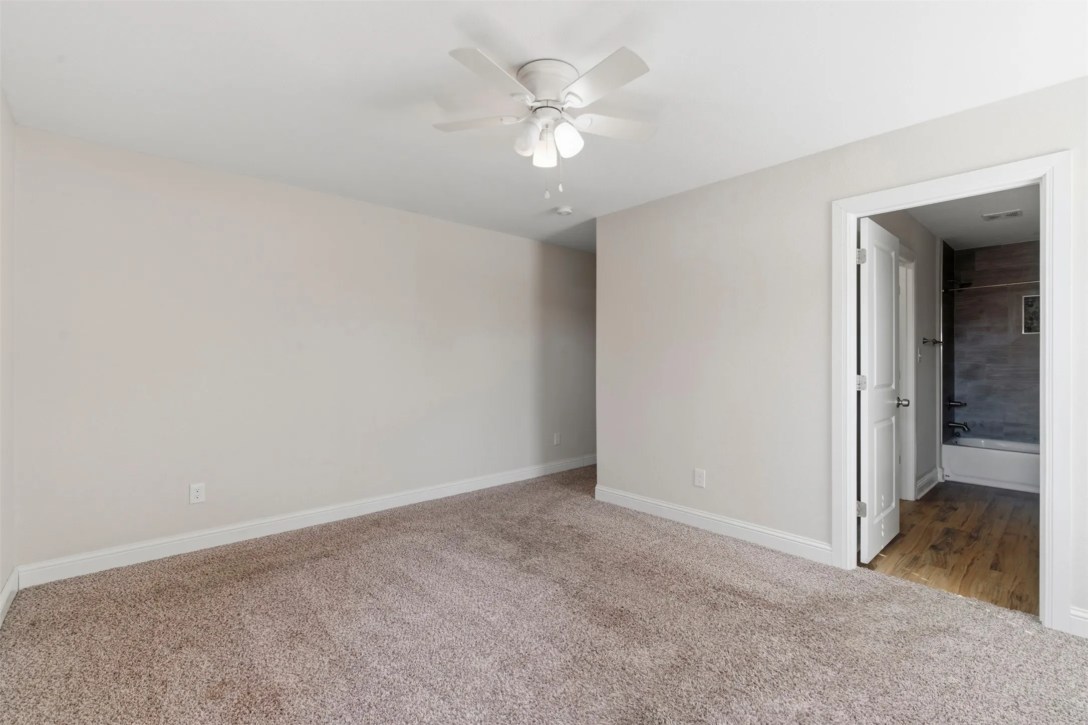 Duplex For Sale in Grayson County , 802-804 N Broughton Street, Sherman, Texas 75090, 6 Bedroom, 4 Bathroom, Garage spaces, 0 Sqft, built in 2020, mls#21287441, Real Estate Agent in Sherman, Homes For Sale in Grayson county, Homes For Sale in Sherman, Realtor in Sherman Texas, Real Estate Brokerage Independent Realty Texas, Luminita Cordes Realtor