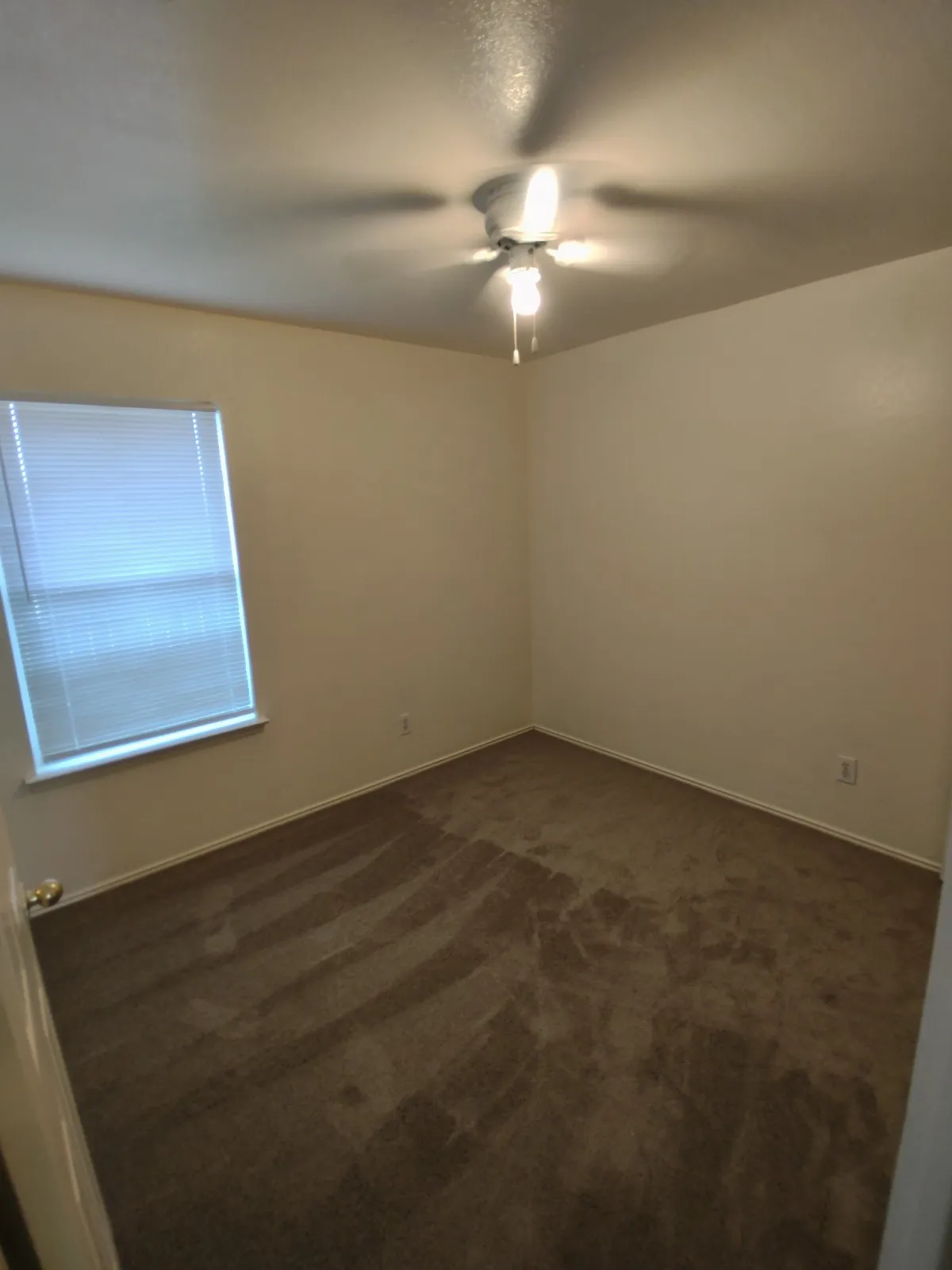 Single Family Residence For Rent in Dallas County , 247 Cliff Heights Circle, Dallas, Texas 75241, 3 Bedroom, 2 Bathroom, 2 Garage spaces, 1,166 Sqft, built in 2004, mls#21287946, Real Estate Agent in Dallas, Homes For Rent in Dallas county, Homes For Rent in Dallas, Realtor in Dallas Texas, Real Estate Brokerage Independent Realty Texas, Luminita Cordes Realtor