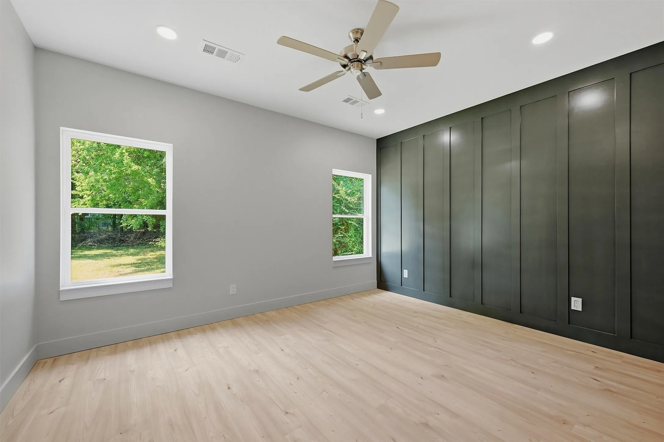 Single Family Residence For Sale in Grayson County , 110 W Hull Street, Denison, Texas 75021, 3 Bedroom, 2 Bathroom, 2 Garage spaces, 1,414 Sqft, built in 2026, mls#21286992, Real Estate Agent in Denison, Homes For Sale in Grayson county, Homes For Sale in Denison, Realtor in Denison Texas, Real Estate Brokerage Independent Realty Texas, Luminita Cordes Realtor