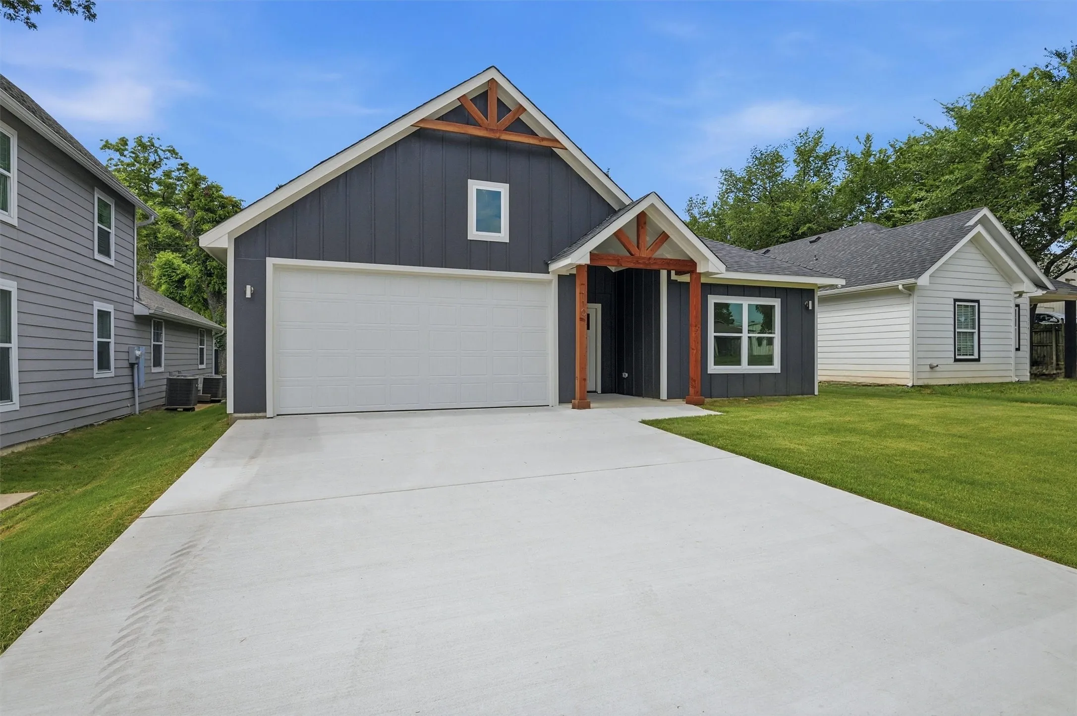 Single Family Residence For Sale in Grayson County , 110 W Hull Street, Denison, Texas 75021, 3 Bedroom, 2 Bathroom, 2 Garage spaces, 1,414 Sqft, built in 2026, mls#21286992, Real Estate Agent in Denison, Homes For Sale in Grayson county, Homes For Sale in Denison, Realtor in Denison Texas, Real Estate Brokerage Independent Realty Texas, Luminita Cordes Realtor