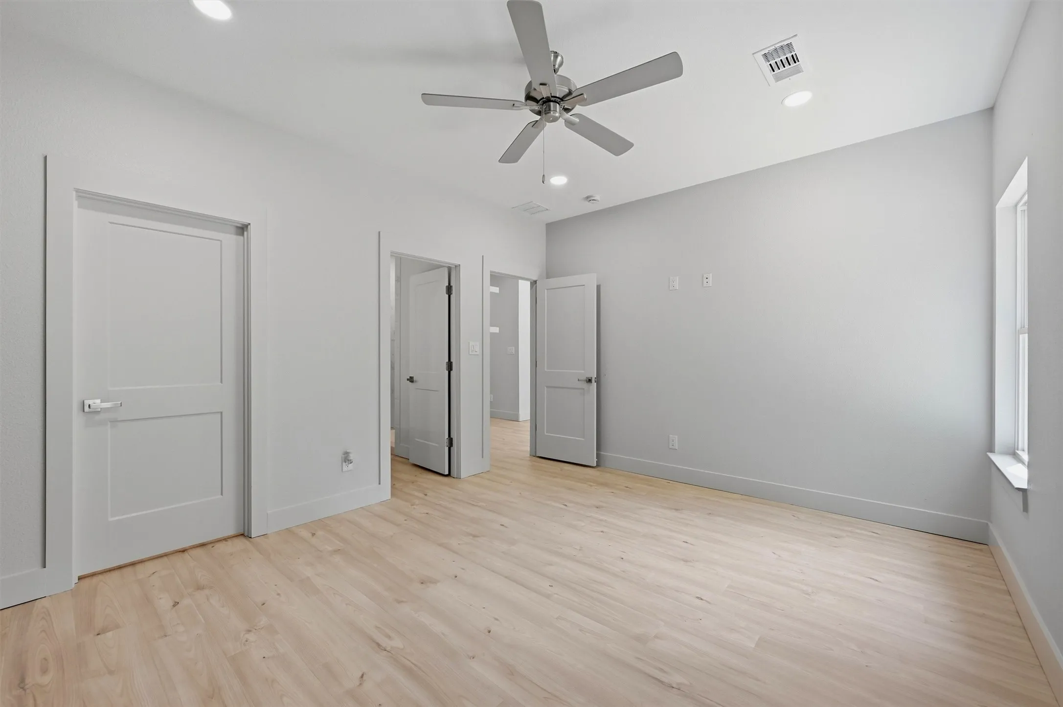 Single Family Residence For Sale in Grayson County , 110 W Hull Street, Denison, Texas 75021, 3 Bedroom, 2 Bathroom, 2 Garage spaces, 1,414 Sqft, built in 2026, mls#21286992, Real Estate Agent in Denison, Homes For Sale in Grayson county, Homes For Sale in Denison, Realtor in Denison Texas, Real Estate Brokerage Independent Realty Texas, Luminita Cordes Realtor