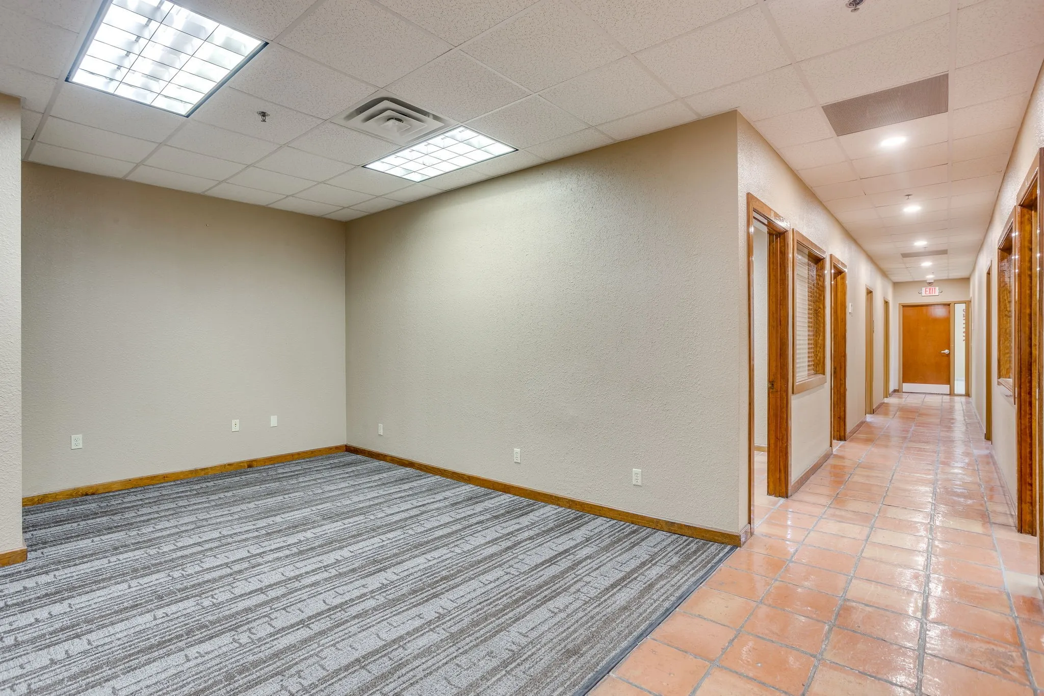 Office For Rent in Tarrant County , 3500 Noble Avenue, Fort Worth, Texas 76111, 0, 0, Garage spaces, 0 Sqft, built in 1985, Price $18, mls#21287978, Real Estate Agent in Fort Worth, Homes For Rent in Tarrant county, Homes For Rent in Fort Worth, Realtor in Fort Worth Texas, Real Estate Brokerage Independent Realty Texas, Luminita Cordes Realtor