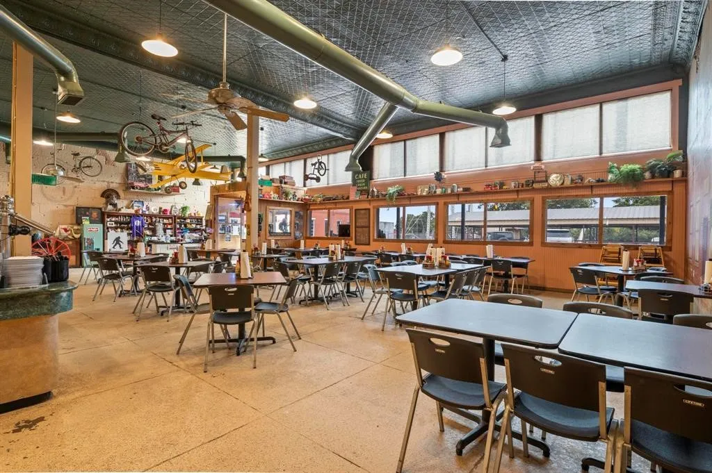 Business For Sale in Fannin County , 412 & 414 Main Street, Windom, Texas 75492, 0, 0, Garage spaces, 8,260 Sqft, built in 1918, mls#21286605, Real Estate Agent in Windom, Homes For Sale in Fannin county, Homes For Sale in Windom, Realtor in Windom Texas, Real Estate Brokerage Independent Realty Texas, Luminita Cordes Realtor