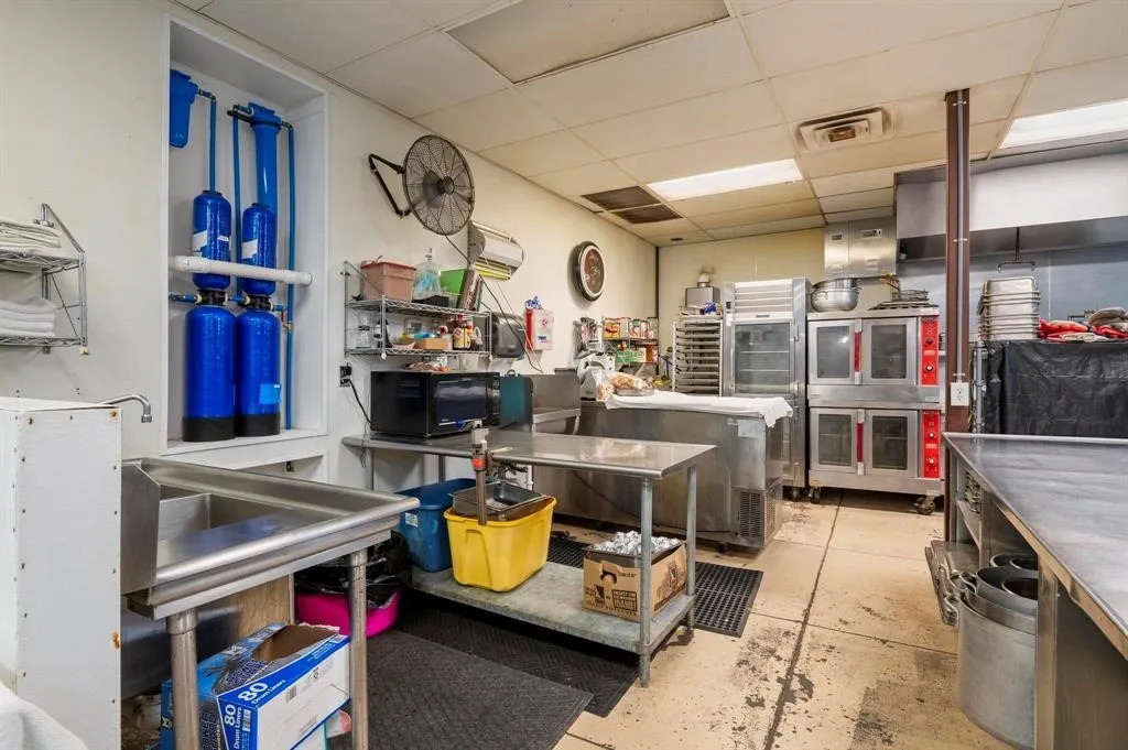 Business For Sale in Fannin County , 412 & 414 Main Street, Windom, Texas 75492, 0, 0, Garage spaces, 8,260 Sqft, built in 1918, mls#21286605, Real Estate Agent in Windom, Homes For Sale in Fannin county, Homes For Sale in Windom, Realtor in Windom Texas, Real Estate Brokerage Independent Realty Texas, Luminita Cordes Realtor