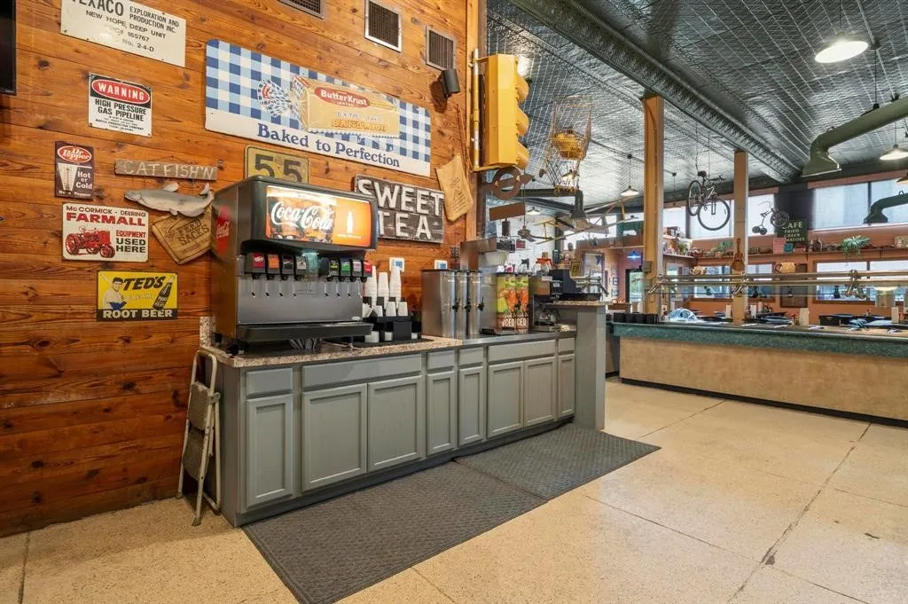 Business For Sale in Fannin County , 412 & 414 Main Street, Windom, Texas 75492, 0, 0, Garage spaces, 8,260 Sqft, built in 1918, mls#21286605, Real Estate Agent in Windom, Homes For Sale in Fannin county, Homes For Sale in Windom, Realtor in Windom Texas, Real Estate Brokerage Independent Realty Texas, Luminita Cordes Realtor