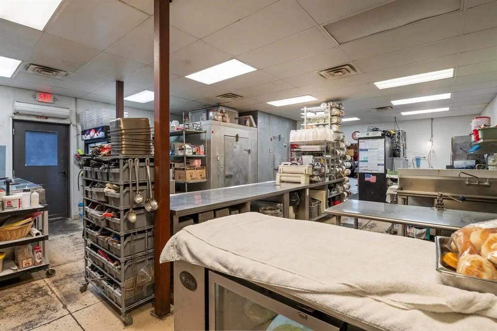 Business For Sale in Fannin County , 412 & 414 Main Street, Windom, Texas 75492, 0, 0, Garage spaces, 8,260 Sqft, built in 1918, mls#21286605, Real Estate Agent in Windom, Homes For Sale in Fannin county, Homes For Sale in Windom, Realtor in Windom Texas, Real Estate Brokerage Independent Realty Texas, Luminita Cordes Realtor