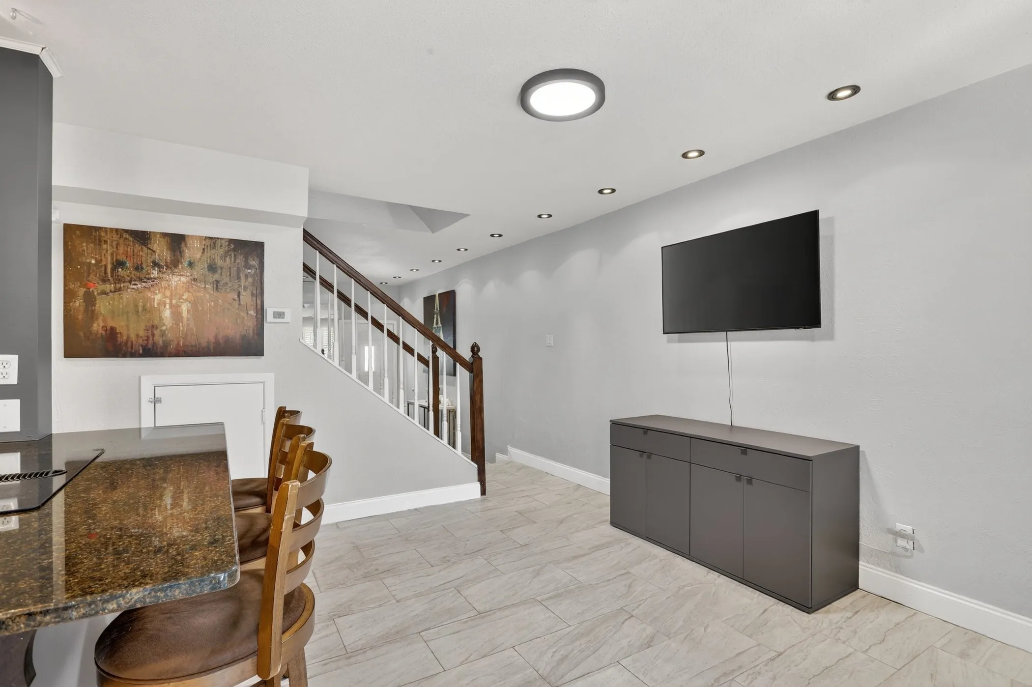 Condominium For Sale in Dallas County , 7175 Fair Oaks Avenue 55, Dallas, Texas 75231, 2 Bedrooms, 3 Bathrooms, Garage spaces, 1,171 Sqft, built in 1974, Price $165,000, mls#21274502, Real Estate Agent in Dallas, Homes For Sale in Dallas county, Homes For Sale in Dallas, Realtor in Dallas Texas, Real Estate Brokerage Independent Realty Texas, Luminita Cordes Realtor
