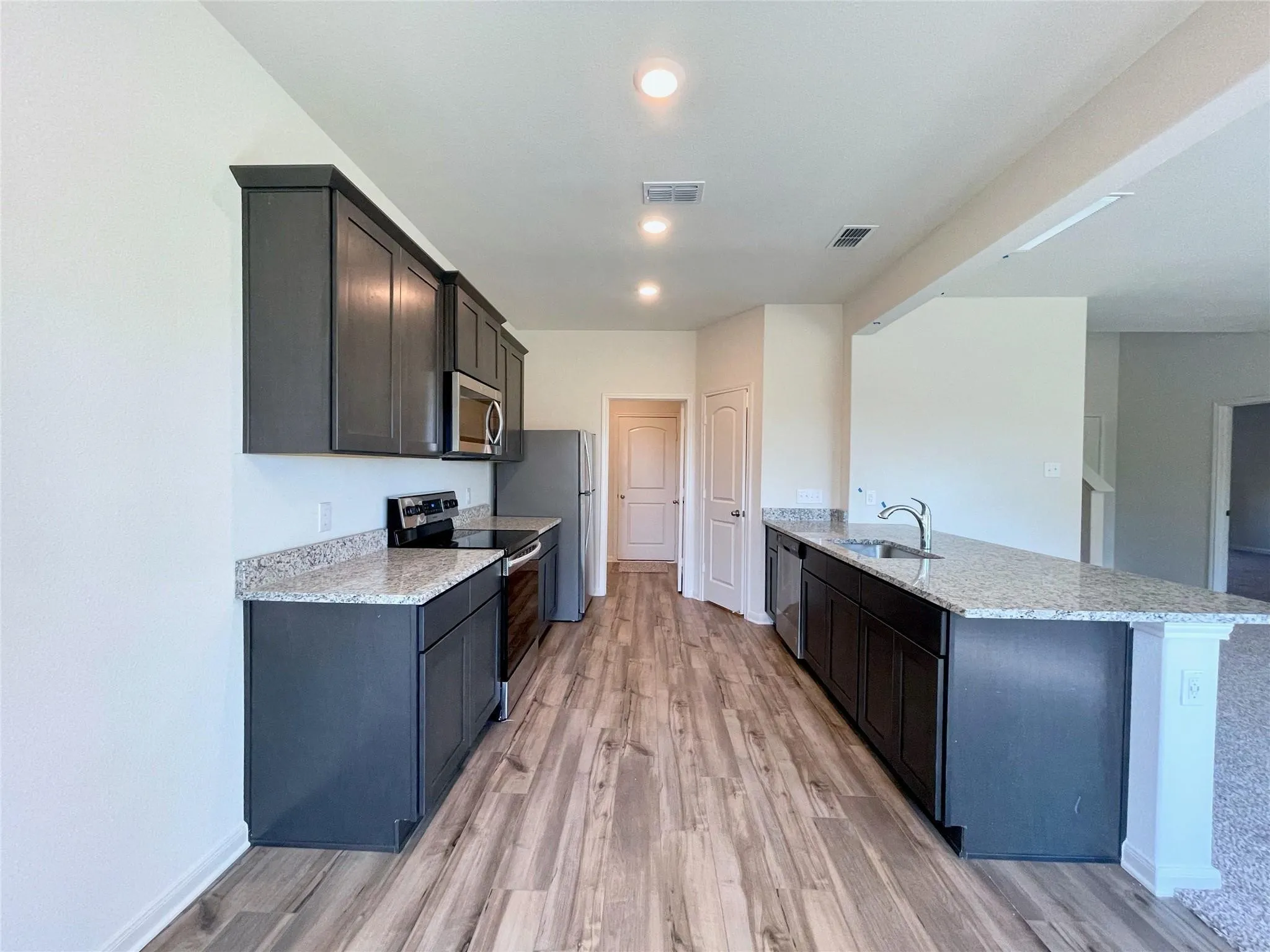 Single Family Residence For Sale in Dallas County , 1946 Canterbury Drive, Seagoville, Texas 75159, 4 Bedroom, 3 Bathroom, 2 Garage spaces, 2,209 Sqft, built in 2021, Price $304,000, mls#21287984, Real Estate Agent in Seagoville, Homes For Sale in Dallas county, Homes For Sale in Seagoville, Realtor in Seagoville Texas, Real Estate Brokerage Independent Realty Texas, Luminita Cordes Realtor