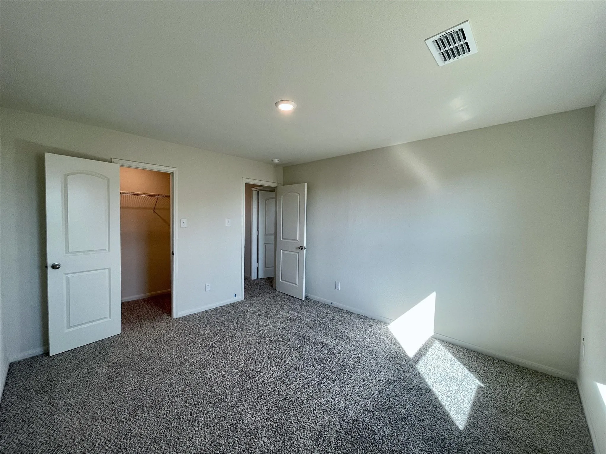 Single Family Residence For Sale in Dallas County , 1946 Canterbury Drive, Seagoville, Texas 75159, 4 Bedroom, 3 Bathroom, 2 Garage spaces, 2,209 Sqft, built in 2021, Price $304,000, mls#21287984, Real Estate Agent in Seagoville, Homes For Sale in Dallas county, Homes For Sale in Seagoville, Realtor in Seagoville Texas, Real Estate Brokerage Independent Realty Texas, Luminita Cordes Realtor