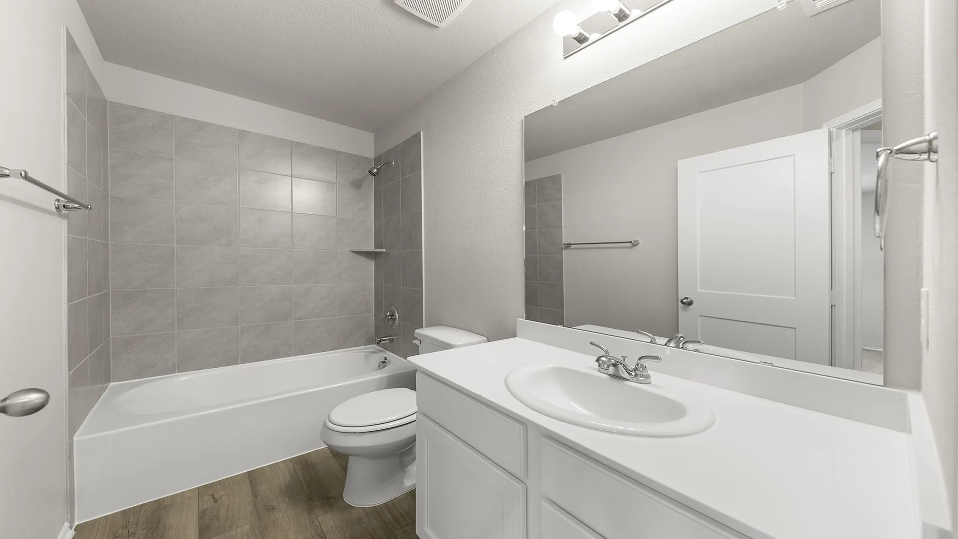 16. 1892 Indigo - 2ND Bath