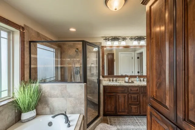 Single Family Residence For Rent in Taylor County , 1342 Lewis And Clark Trail, Abilene, Texas 79602, 3 Bedroom, 2 Bathroom, 2 Garage spaces, 1,572 Sqft, built in 2013, mls#21288001, Real Estate Agent in Abilene, Homes For Rent in Taylor county, Homes For Rent in Abilene, Realtor in Abilene Texas, Real Estate Brokerage Independent Realty Texas, Luminita Cordes Realtor