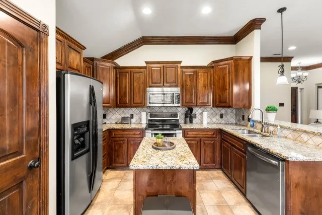Single Family Residence For Rent in Taylor County , 1342 Lewis And Clark Trail, Abilene, Texas 79602, 3 Bedroom, 2 Bathroom, 2 Garage spaces, 1,572 Sqft, built in 2013, mls#21288001, Real Estate Agent in Abilene, Homes For Rent in Taylor county, Homes For Rent in Abilene, Realtor in Abilene Texas, Real Estate Brokerage Independent Realty Texas, Luminita Cordes Realtor