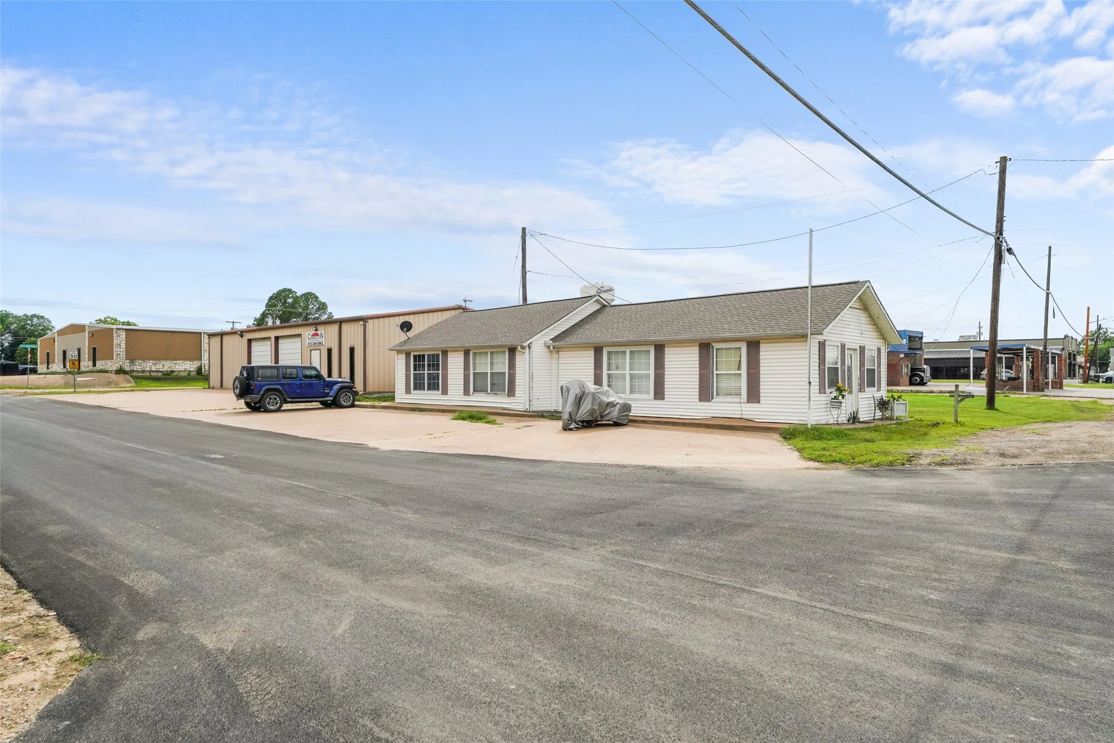Business For Sale in Dallas County , 200 Cypress, Seagoville, Texas 75159, 0, 0, Garage spaces, 0 Sqft, built in 1960, Price $799,999, mls#21288007, Real Estate Agent in Seagoville, Homes For Sale in Dallas county, Homes For Sale in Seagoville, Realtor in Seagoville Texas, Real Estate Brokerage Independent Realty Texas, Luminita Cordes Realtor