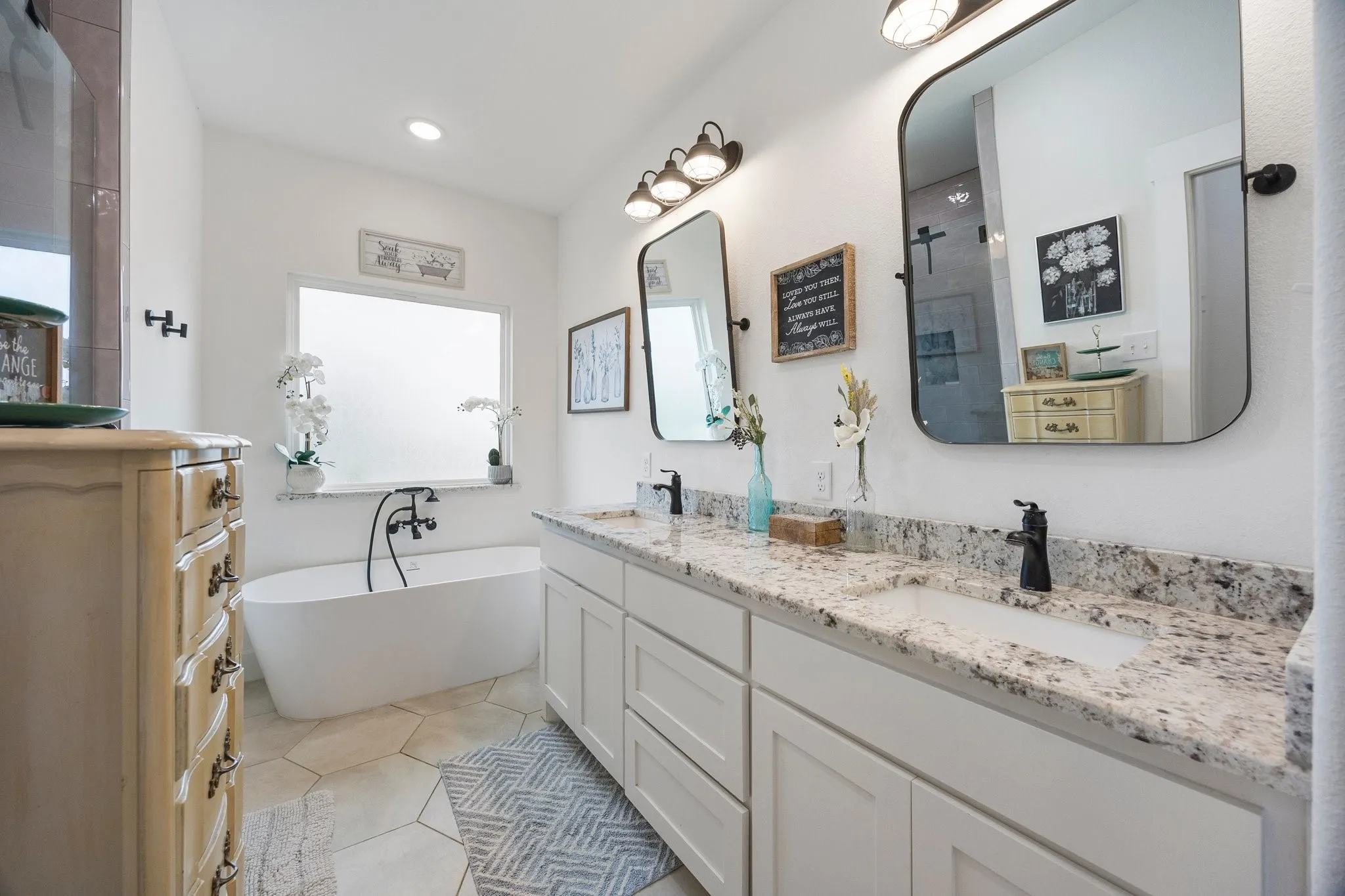 Single Family Residence For Sale in Hunt County , 5052 Fox Trot Lane, Caddo Mills, Texas 75135, 3 Bedrooms, 2 Bathrooms, 2 Garage spaces, 1,708 Sqft, built in 2022, Price $449,999, mls#21287961, Real Estate Agent in Caddo Mills, Homes For Sale in Hunt county, Homes For Sale in Caddo Mills, Realtor in Caddo Mills Texas, Real Estate Brokerage Independent Realty Texas, Luminita Cordes Realtor