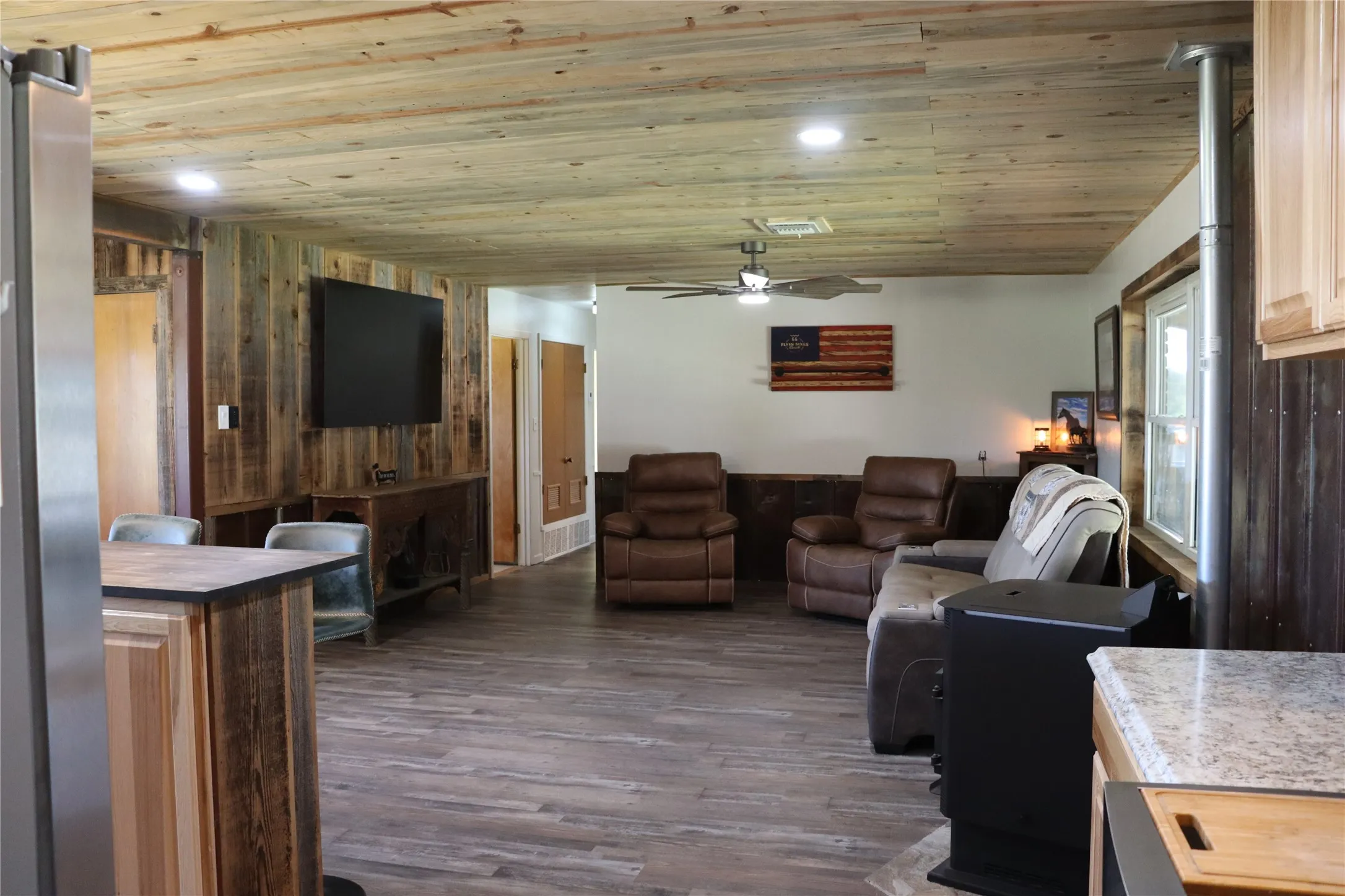 Farm For Sale in Comanche County , 3900 County Road 304a, Comanche, Texas 76442, 4 Bedroom, 3 Bathroom, Garage spaces, 1,650 Sqft, built in 1964, mls#21283708, Real Estate Agent in Comanche, Homes For Sale in Comanche county, Homes For Sale in Comanche, Realtor in Comanche Texas, Real Estate Brokerage Independent Realty Texas, Luminita Cordes Realtor