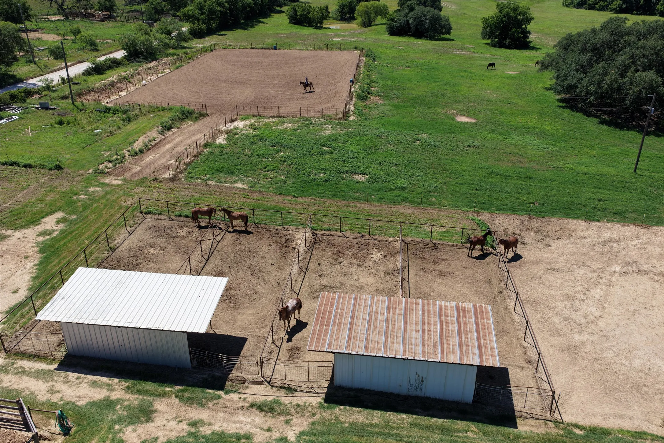 Farm For Sale in Comanche County , 3900 County Road 304a, Comanche, Texas 76442, 4 Bedroom, 3 Bathroom, Garage spaces, 1,650 Sqft, built in 1964, mls#21283708, Real Estate Agent in Comanche, Homes For Sale in Comanche county, Homes For Sale in Comanche, Realtor in Comanche Texas, Real Estate Brokerage Independent Realty Texas, Luminita Cordes Realtor