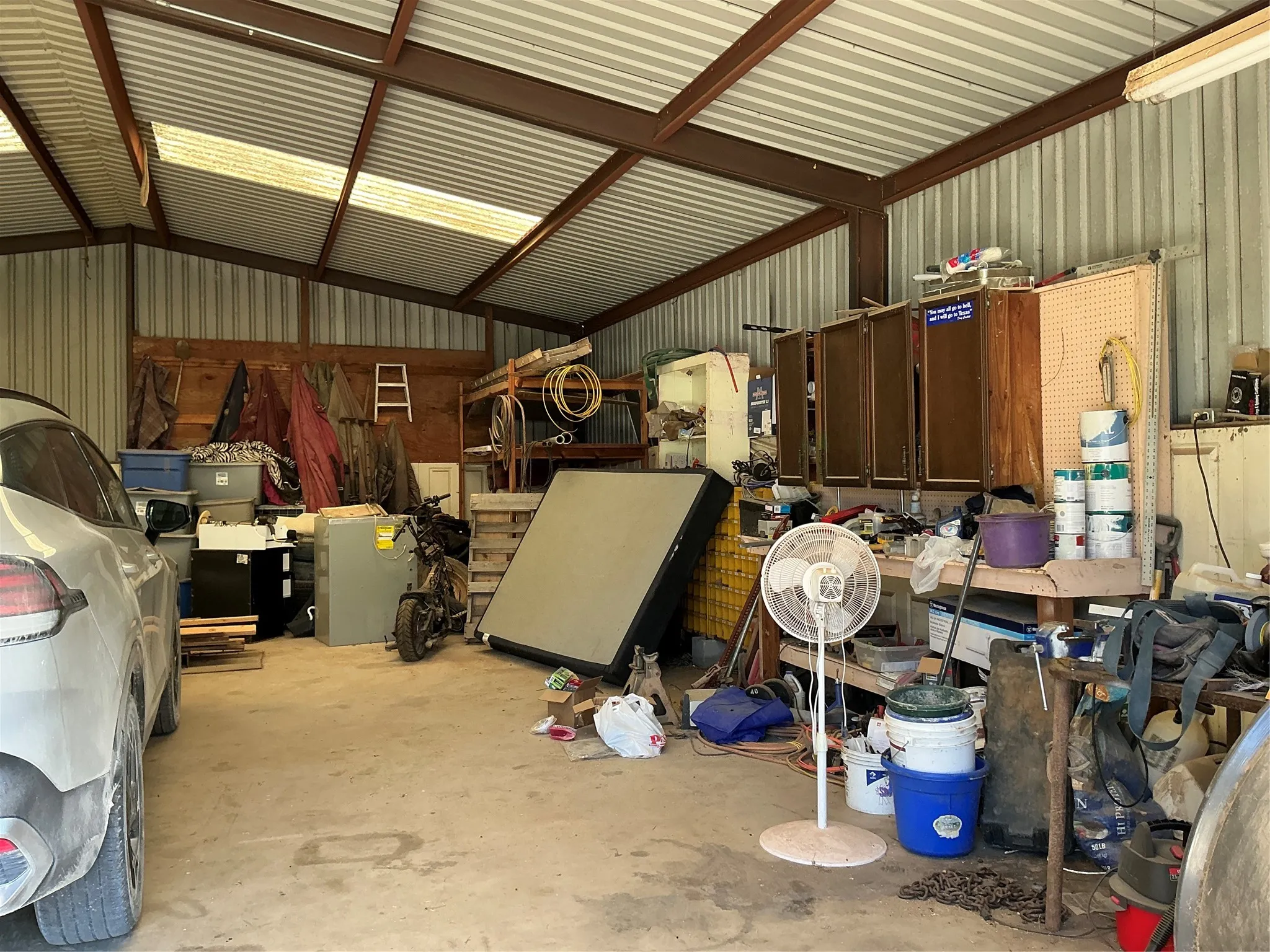 Farm For Sale in Comanche County , 3900 County Road 304a, Comanche, Texas 76442, 4 Bedroom, 3 Bathroom, Garage spaces, 1,650 Sqft, built in 1964, mls#21283708, Real Estate Agent in Comanche, Homes For Sale in Comanche county, Homes For Sale in Comanche, Realtor in Comanche Texas, Real Estate Brokerage Independent Realty Texas, Luminita Cordes Realtor