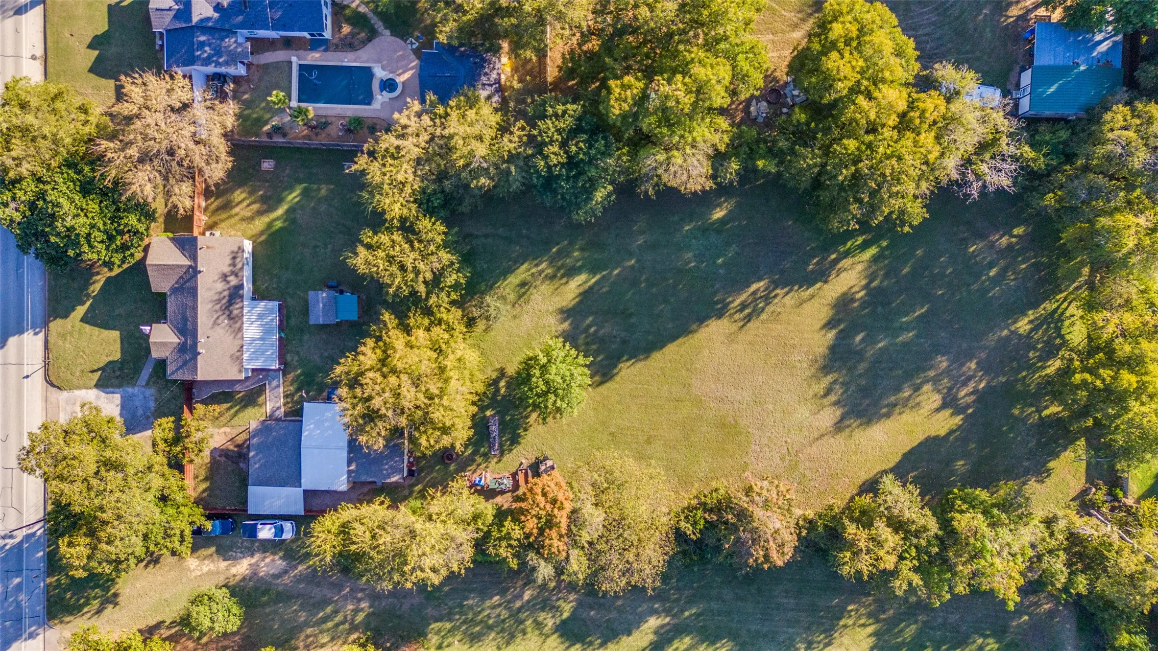 Single Family Residence For Sale in Tarrant County , 2601 Murphy Drive, Bedford, Texas 76021, 3 Bedroom, 1 Bathroom, Garage spaces, 1,390 Sqft, built in 1952, mls#21287050, Real Estate Agent in Bedford, Homes For Sale in Tarrant county, Homes For Sale in Bedford, Realtor in Bedford Texas, Real Estate Brokerage Independent Realty Texas, Luminita Cordes Realtor