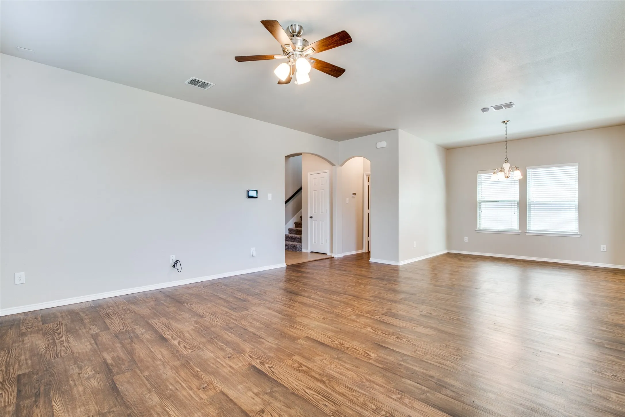 Single Family Residence For Rent in Hunt County , 1229 Land Oak Road, Royse City, Texas 75189, 4 Bedroom, 3 Bathroom, 2 Garage spaces, 1,893 Sqft, built in 2014, mls#21288036, Real Estate Agent in Royse City, Homes For Rent in Hunt county, Homes For Rent in Royse City, Realtor in Royse City Texas, Real Estate Brokerage Independent Realty Texas, Luminita Cordes Realtor