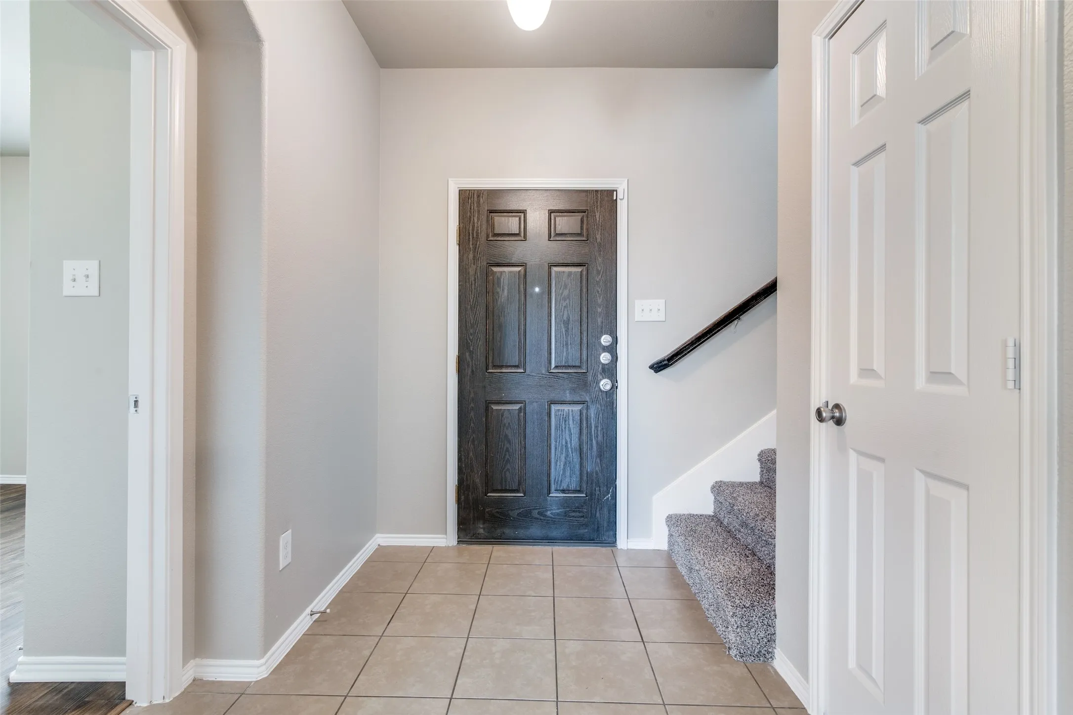 Single Family Residence For Rent in Hunt County , 1229 Land Oak Road, Royse City, Texas 75189, 4 Bedroom, 3 Bathroom, 2 Garage spaces, 1,893 Sqft, built in 2014, mls#21288036, Real Estate Agent in Royse City, Homes For Rent in Hunt county, Homes For Rent in Royse City, Realtor in Royse City Texas, Real Estate Brokerage Independent Realty Texas, Luminita Cordes Realtor