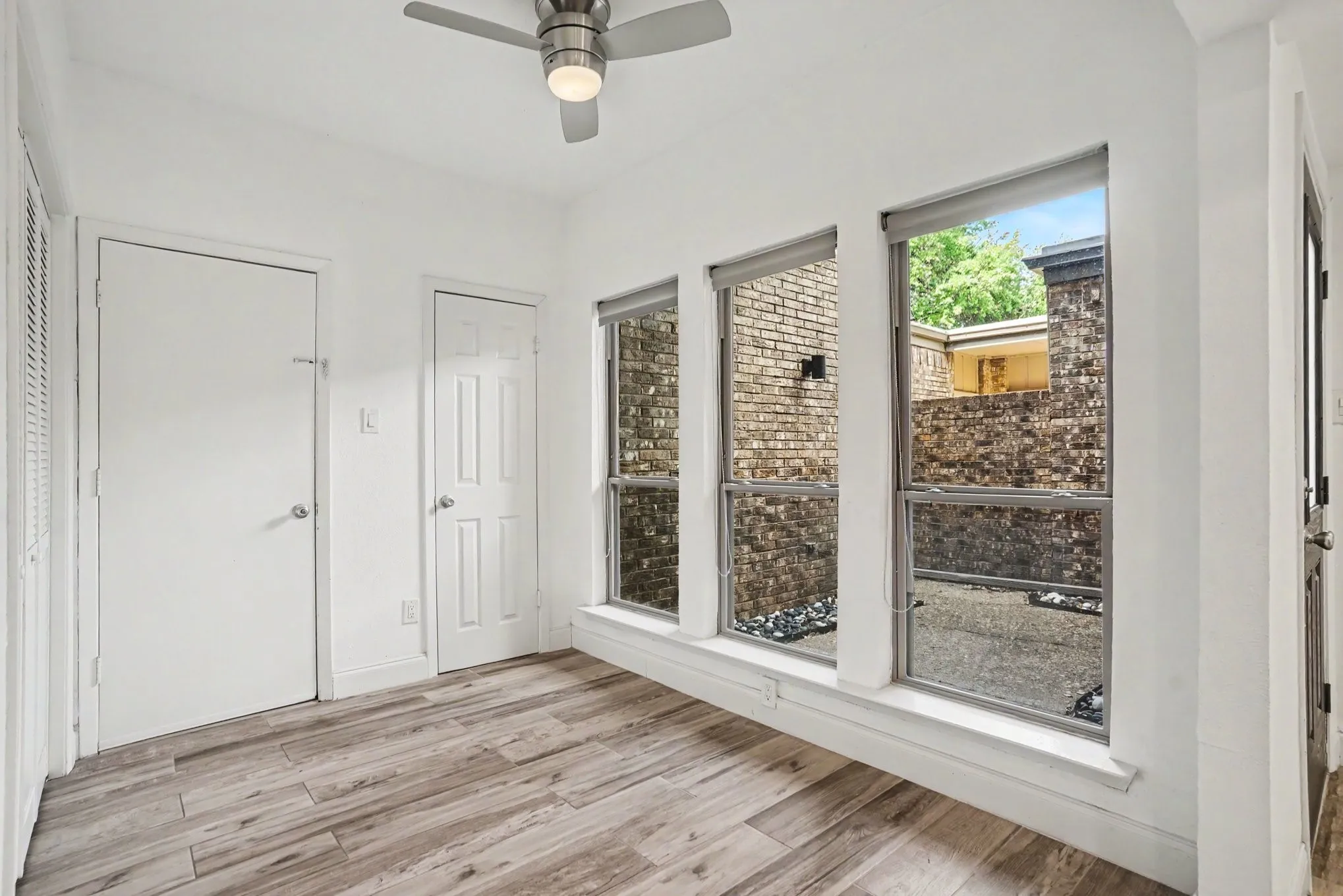 Townhouse For Rent in Dallas County , 12368 Montego Plaza, Dallas, Texas 75230, 2 Bedroom, 3 Bathroom, 2 Garage spaces, 2,280 Sqft, built in 1979, mls#21280131, Real Estate Agent in Dallas, Homes For Rent in Dallas county, Homes For Rent in Dallas, Realtor in Dallas Texas, Real Estate Brokerage Independent Realty Texas, Luminita Cordes Realtor