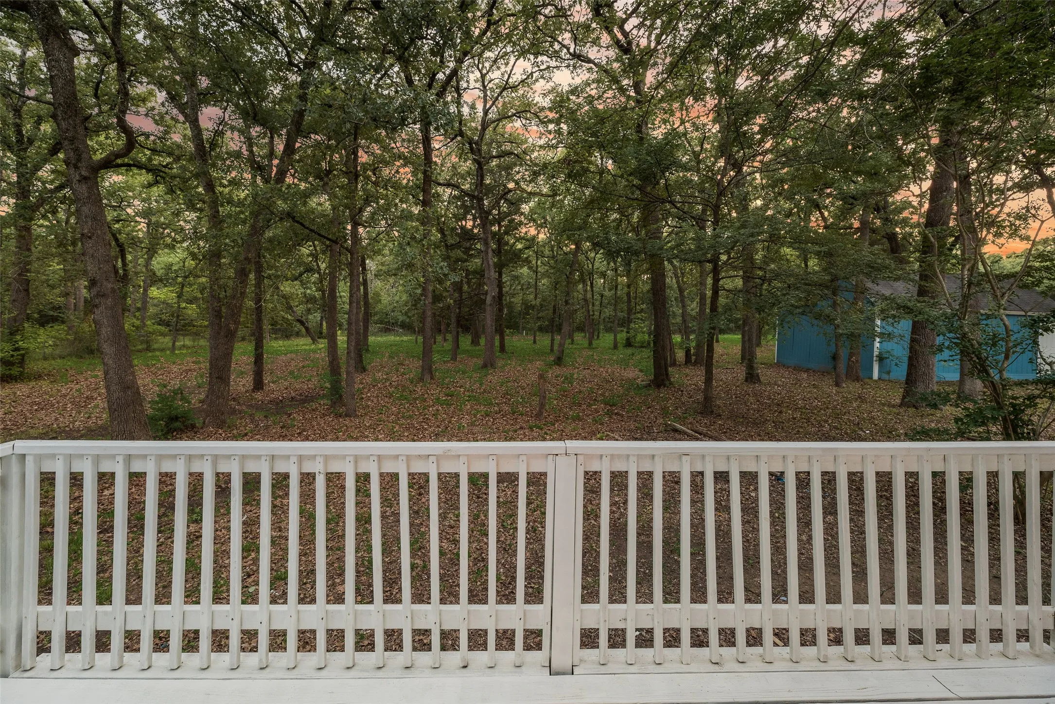 Single Family Residence For Sale in Hunt County , 7680 Private Road 2576, Quinlan, Texas 75474, 3 Bedroom, 3 Bathroom, Garage spaces, 1,656 Sqft, built in 1994, mls#21274988, Real Estate Agent in Quinlan, Homes For Sale in Hunt county, Homes For Sale in Quinlan, Realtor in Quinlan Texas, Real Estate Brokerage Independent Realty Texas, Luminita Cordes Realtor