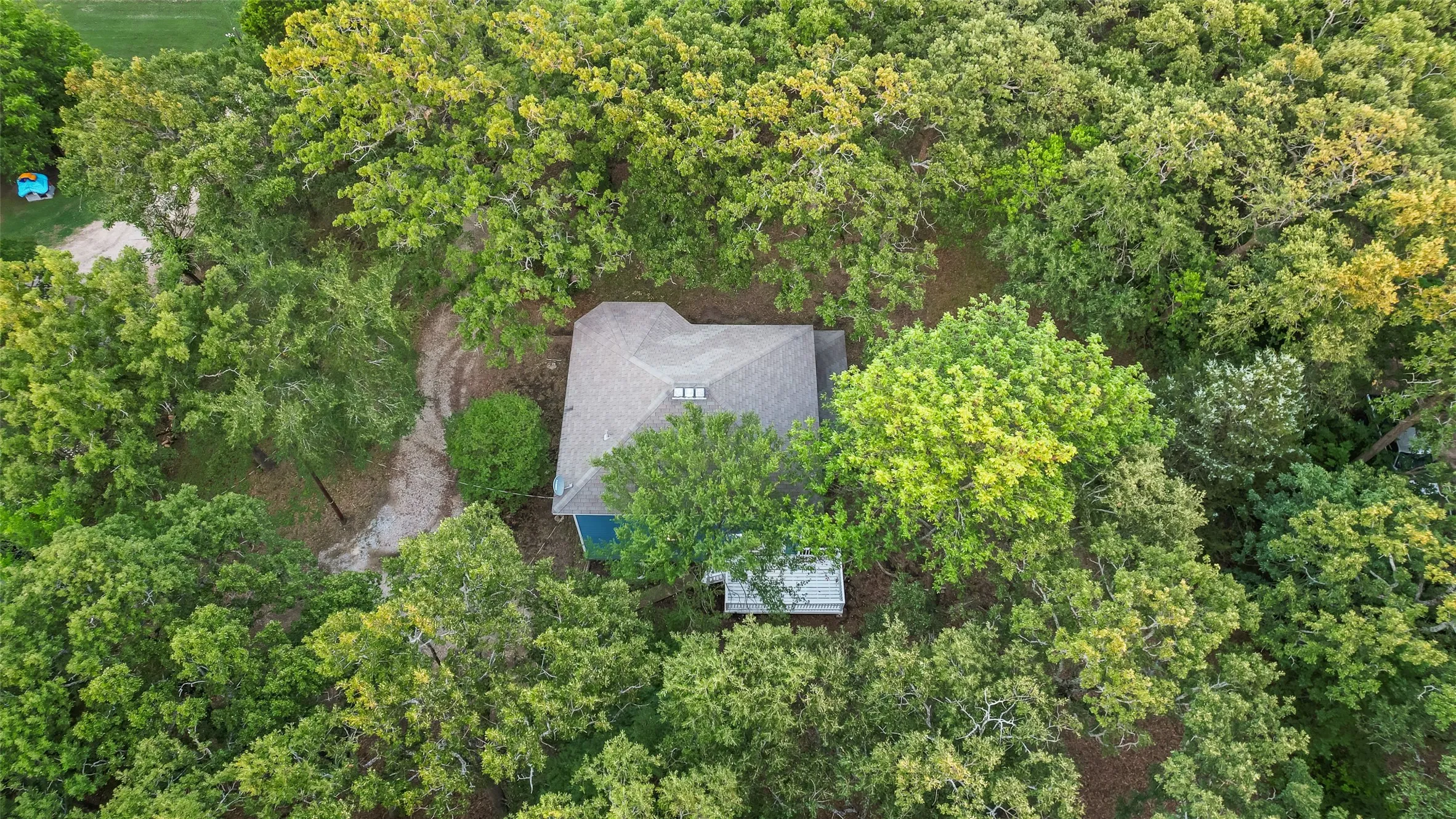 Single Family Residence For Sale in Hunt County , 7680 Private Road 2576, Quinlan, Texas 75474, 3 Bedroom, 3 Bathroom, Garage spaces, 1,656 Sqft, built in 1994, mls#21274988, Real Estate Agent in Quinlan, Homes For Sale in Hunt county, Homes For Sale in Quinlan, Realtor in Quinlan Texas, Real Estate Brokerage Independent Realty Texas, Luminita Cordes Realtor