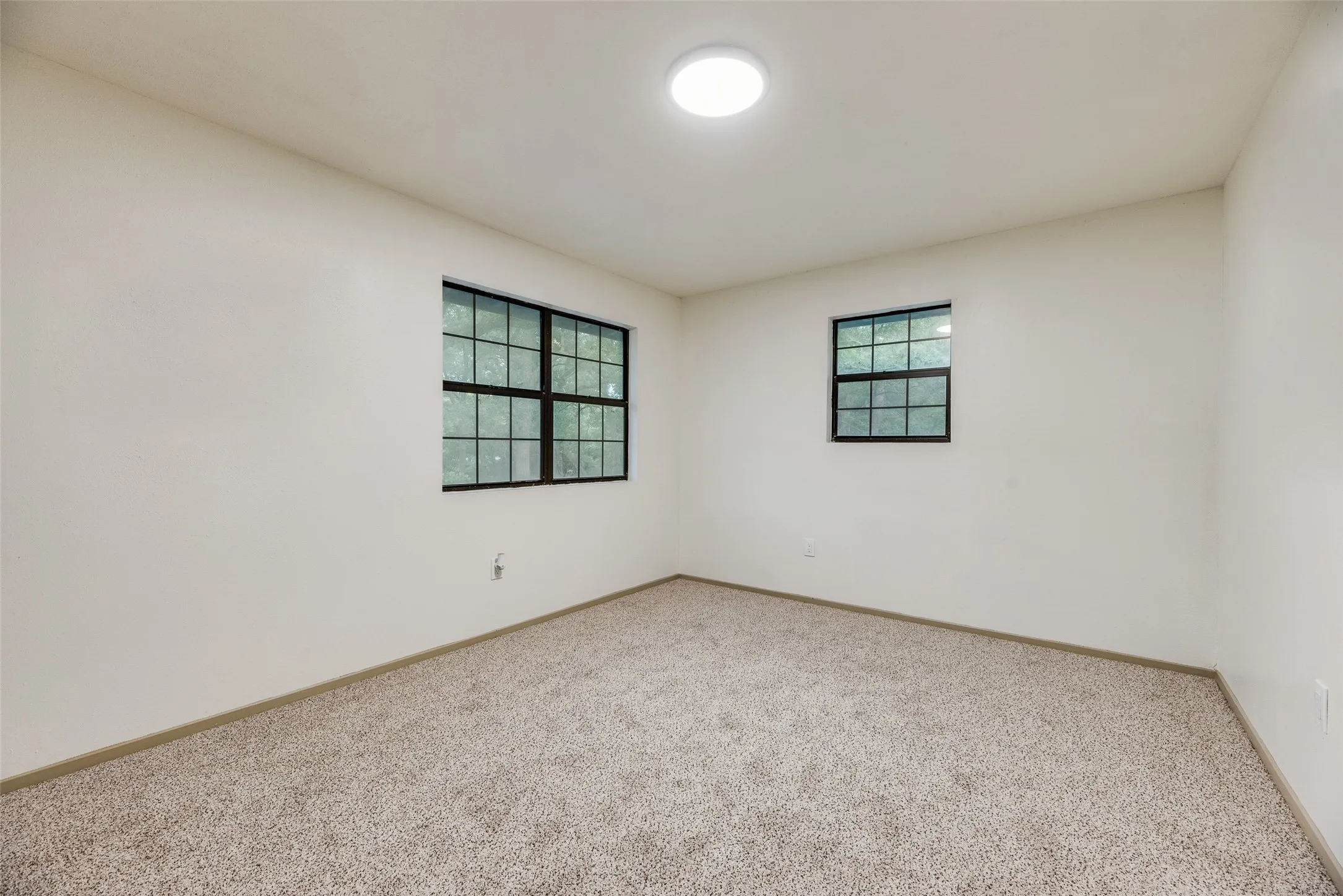 Single Family Residence For Sale in Hunt County , 7680 Private Road 2576, Quinlan, Texas 75474, 3 Bedroom, 3 Bathroom, Garage spaces, 1,656 Sqft, built in 1994, mls#21274988, Real Estate Agent in Quinlan, Homes For Sale in Hunt county, Homes For Sale in Quinlan, Realtor in Quinlan Texas, Real Estate Brokerage Independent Realty Texas, Luminita Cordes Realtor