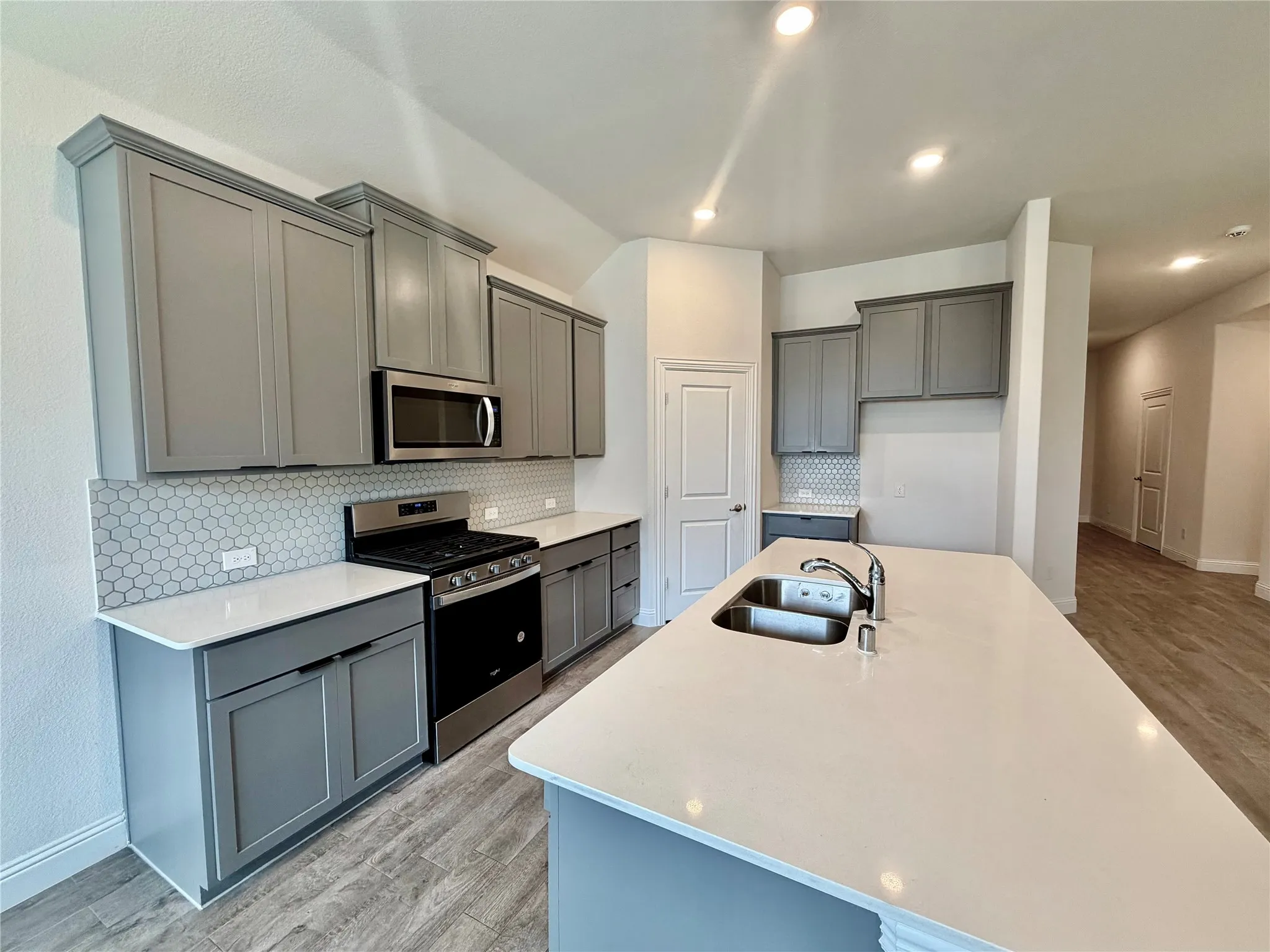 Single Family Residence For Rent in Kaufman County , 4175 Beamer Drive, Forney, Texas 75126, 4 Bedroom, 2 Bathroom, 2 Garage spaces, 1,830 Sqft, built in 2022, mls#21277303, Real Estate Agent in Forney, Homes For Rent in Kaufman county, Homes For Rent in Forney, Realtor in Forney Texas, Real Estate Brokerage Independent Realty Texas, Luminita Cordes Realtor