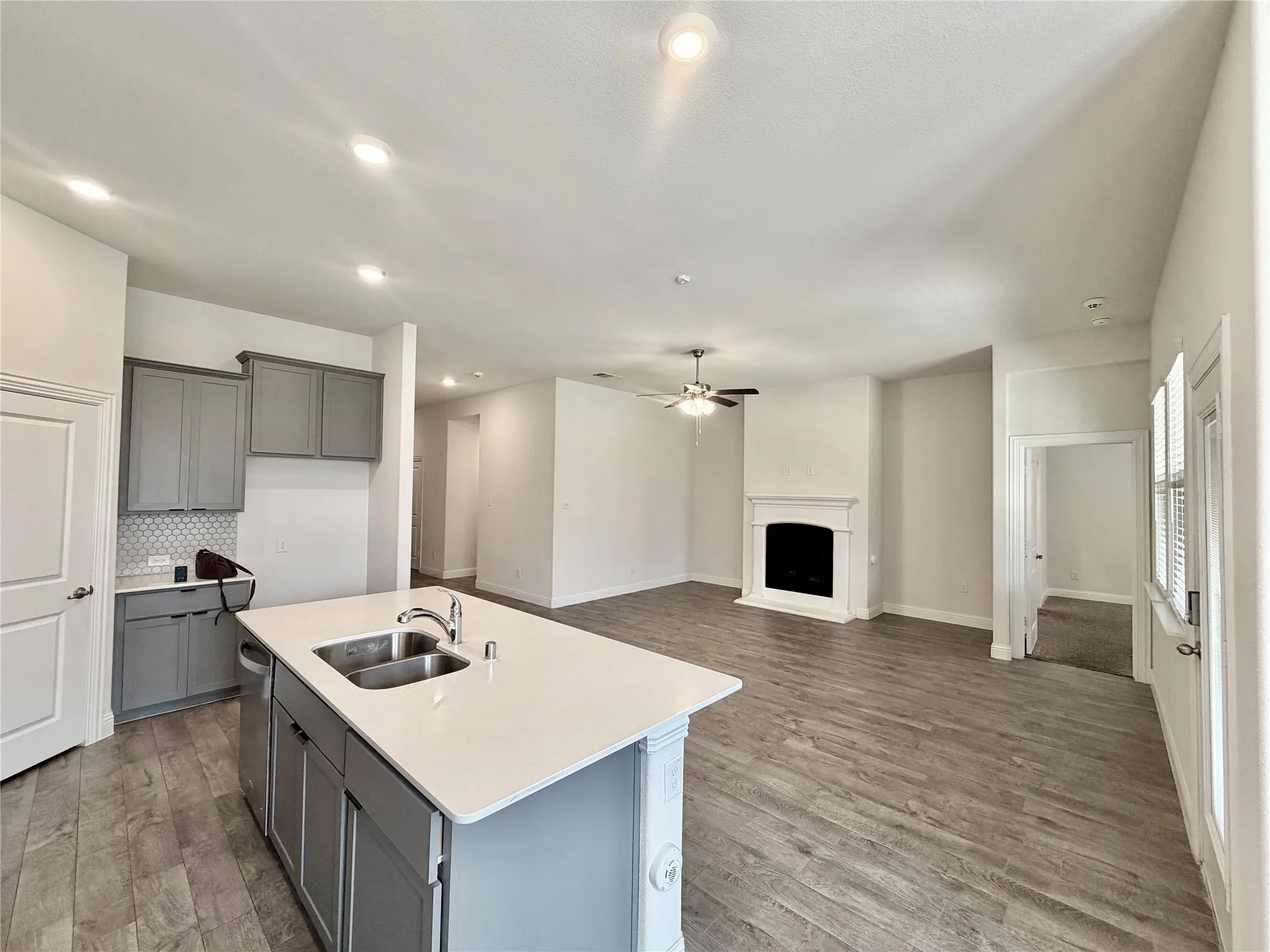 Single Family Residence For Rent in Kaufman County , 4175 Beamer Drive, Forney, Texas 75126, 4 Bedroom, 2 Bathroom, 2 Garage spaces, 1,830 Sqft, built in 2022, mls#21277303, Real Estate Agent in Forney, Homes For Rent in Kaufman county, Homes For Rent in Forney, Realtor in Forney Texas, Real Estate Brokerage Independent Realty Texas, Luminita Cordes Realtor