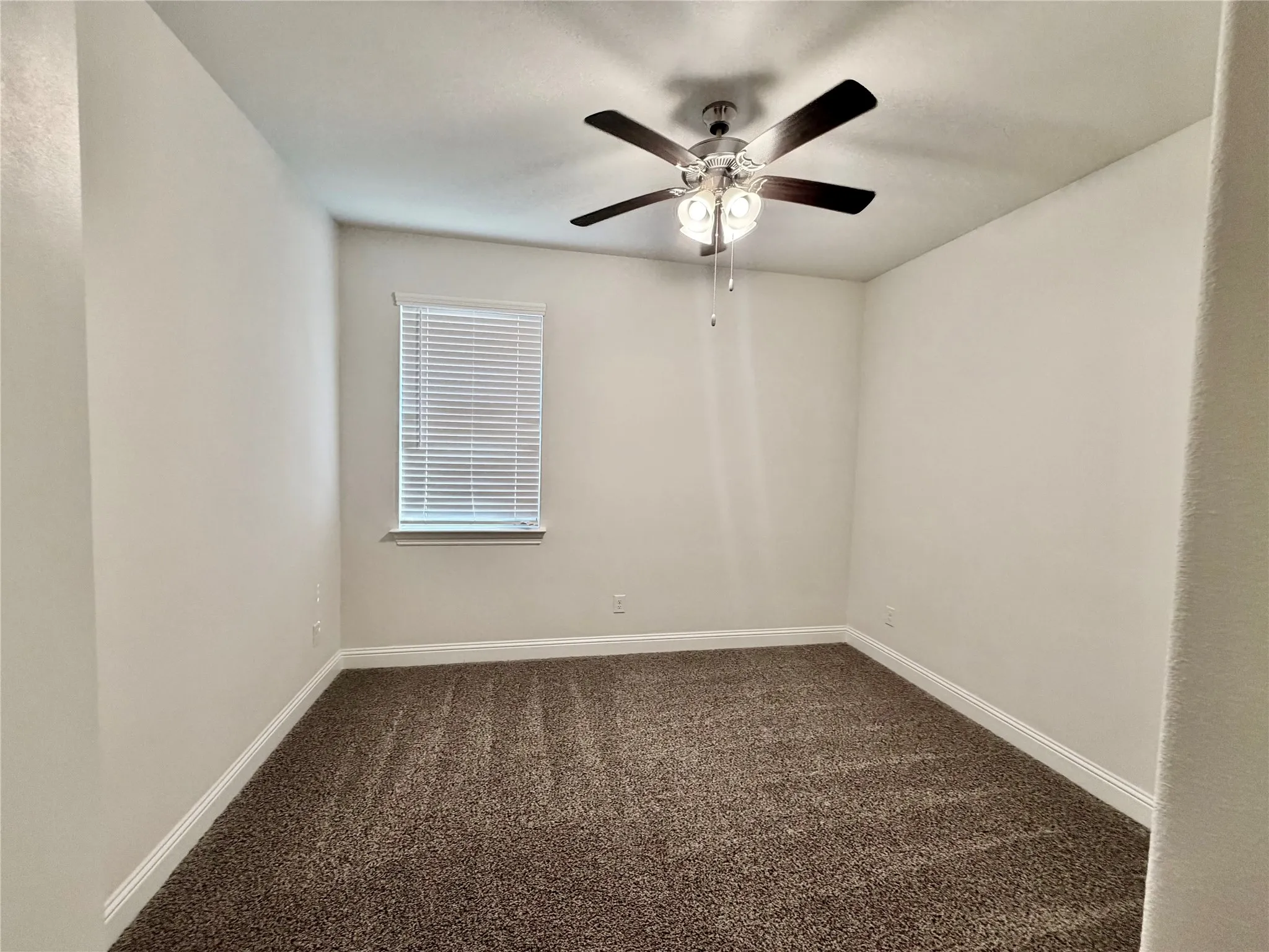 Single Family Residence For Rent in Kaufman County , 4175 Beamer Drive, Forney, Texas 75126, 4 Bedroom, 2 Bathroom, 2 Garage spaces, 1,830 Sqft, built in 2022, mls#21277303, Real Estate Agent in Forney, Homes For Rent in Kaufman county, Homes For Rent in Forney, Realtor in Forney Texas, Real Estate Brokerage Independent Realty Texas, Luminita Cordes Realtor