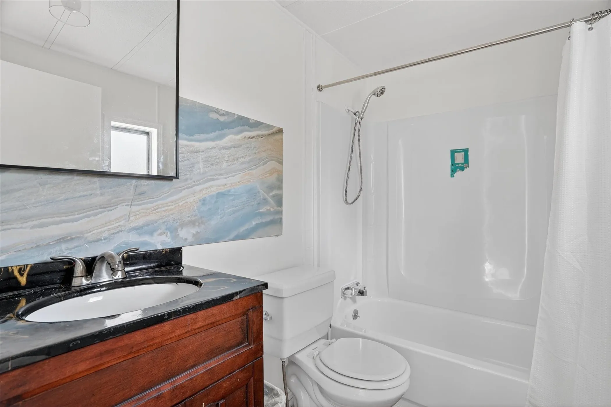 Mobile Home For Sale in Hood County , 5469 Lake Granbury Trail, Granbury, Texas 76048, 3 Bedroom, 3 Bathroom, Garage spaces, 980 Sqft, built in 1983, mls#21283853, Real Estate Agent in Granbury, Homes For Sale in Hood county, Homes For Sale in Granbury, Realtor in Granbury Texas, Real Estate Brokerage Independent Realty Texas, Luminita Cordes Realtor