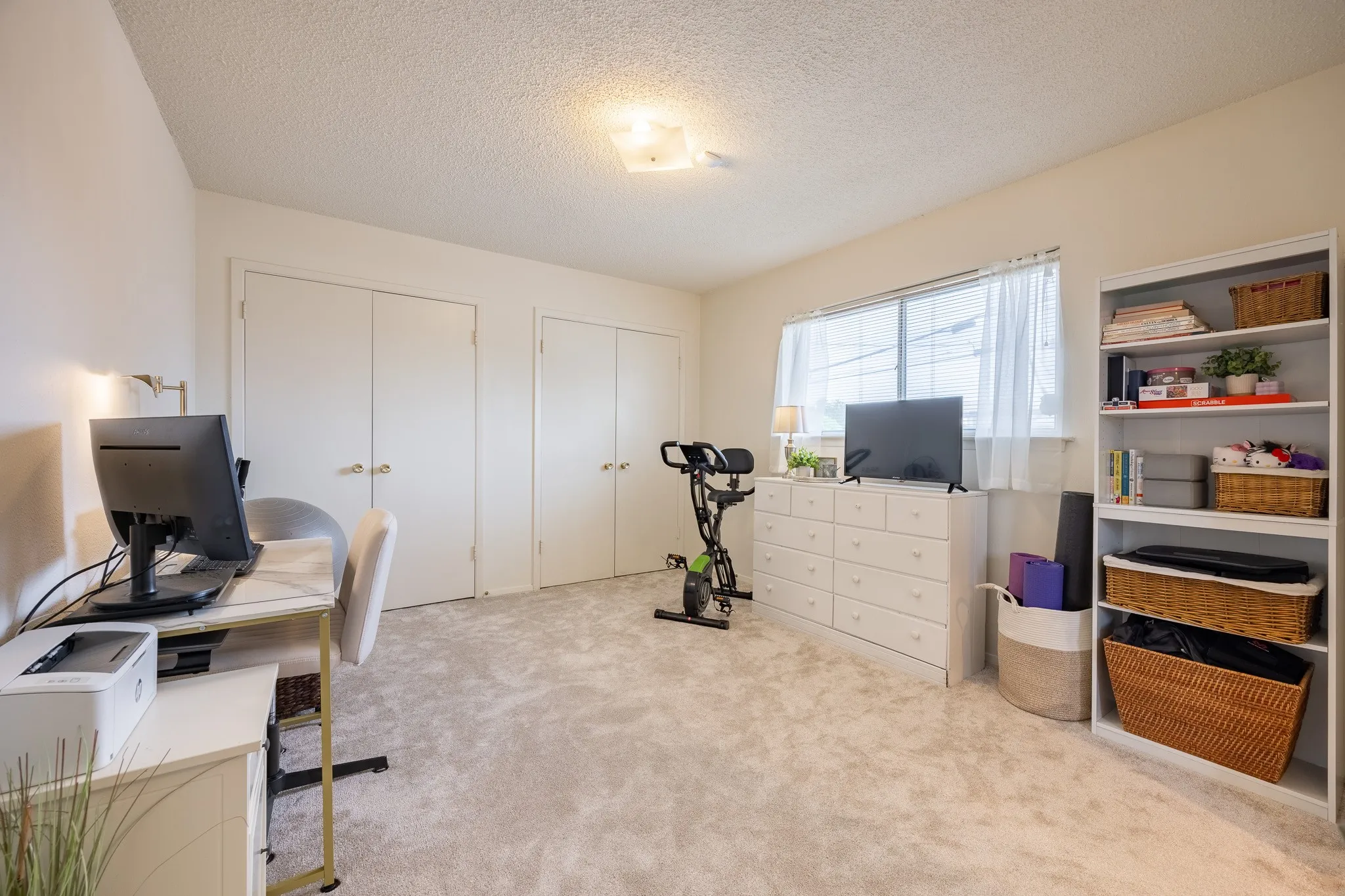 Condominium For Sale in Dallas County , 6027 E University Boulevard 215, Dallas, Texas 75206, 2 Bedroom, 2 Bathroom, Garage spaces, 1,070 Sqft, built in 1964, mls#21287725, Real Estate Agent in Dallas, Homes For Sale in Dallas county, Homes For Sale in Dallas, Realtor in Dallas Texas, Real Estate Brokerage Independent Realty Texas, Luminita Cordes Realtor