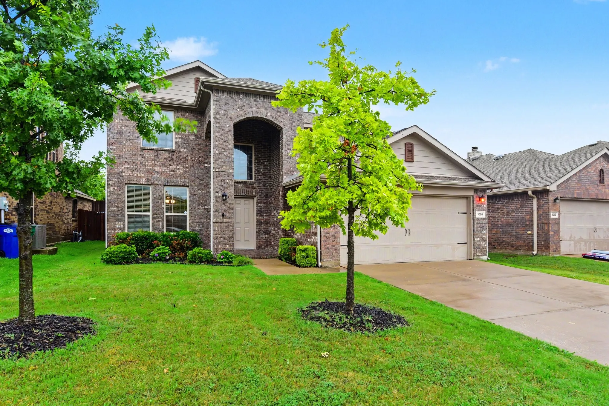 Single Family Residence For Sale in Rockwall County , 1009 N Churchill Drive, Fate, Texas 75189, 4 Bedroom, 3 Bathroom, 2 Garage spaces, 2,577 Sqft, built in 2018, mls#21280545, Real Estate Agent in Fate, Homes For Sale in Rockwall county, Homes For Sale in Fate, Realtor in Fate Texas, Real Estate Brokerage Independent Realty Texas, Luminita Cordes Realtor