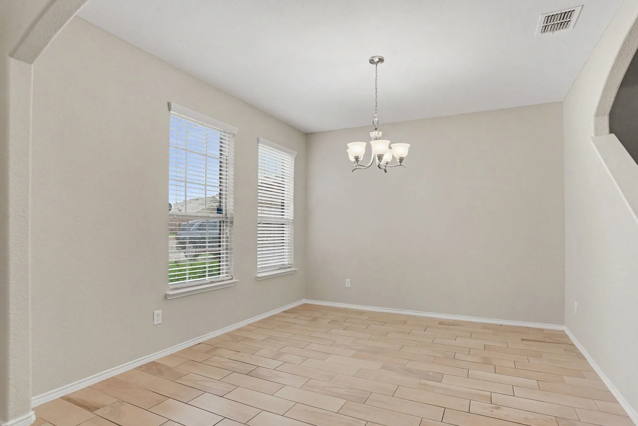 Single Family Residence For Sale in Rockwall County , 1009 N Churchill Drive, Fate, Texas 75189, 4 Bedroom, 3 Bathroom, 2 Garage spaces, 2,577 Sqft, built in 2018, mls#21280545, Real Estate Agent in Fate, Homes For Sale in Rockwall county, Homes For Sale in Fate, Realtor in Fate Texas, Real Estate Brokerage Independent Realty Texas, Luminita Cordes Realtor