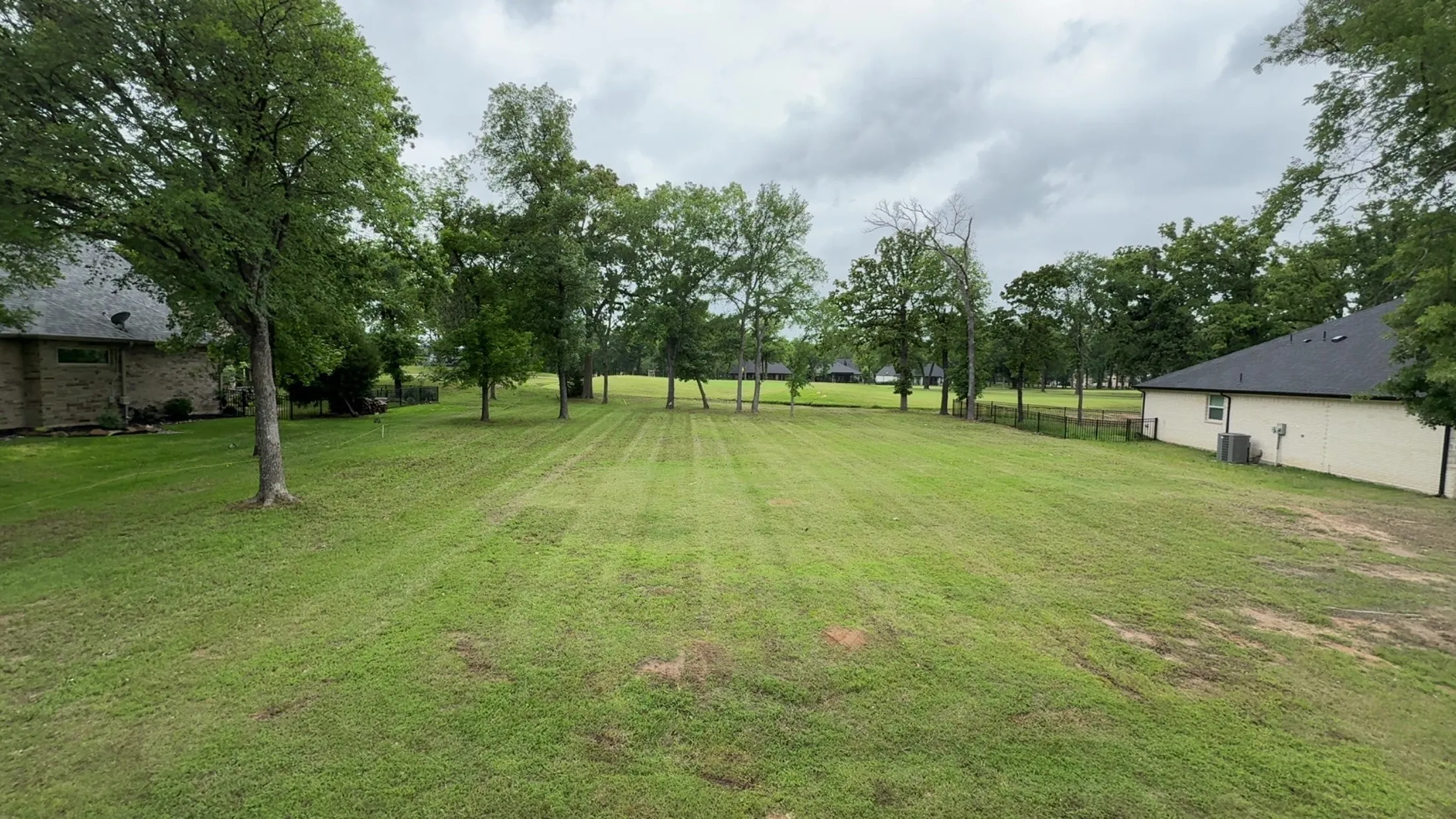 Beautiful lot with view to the golf course.