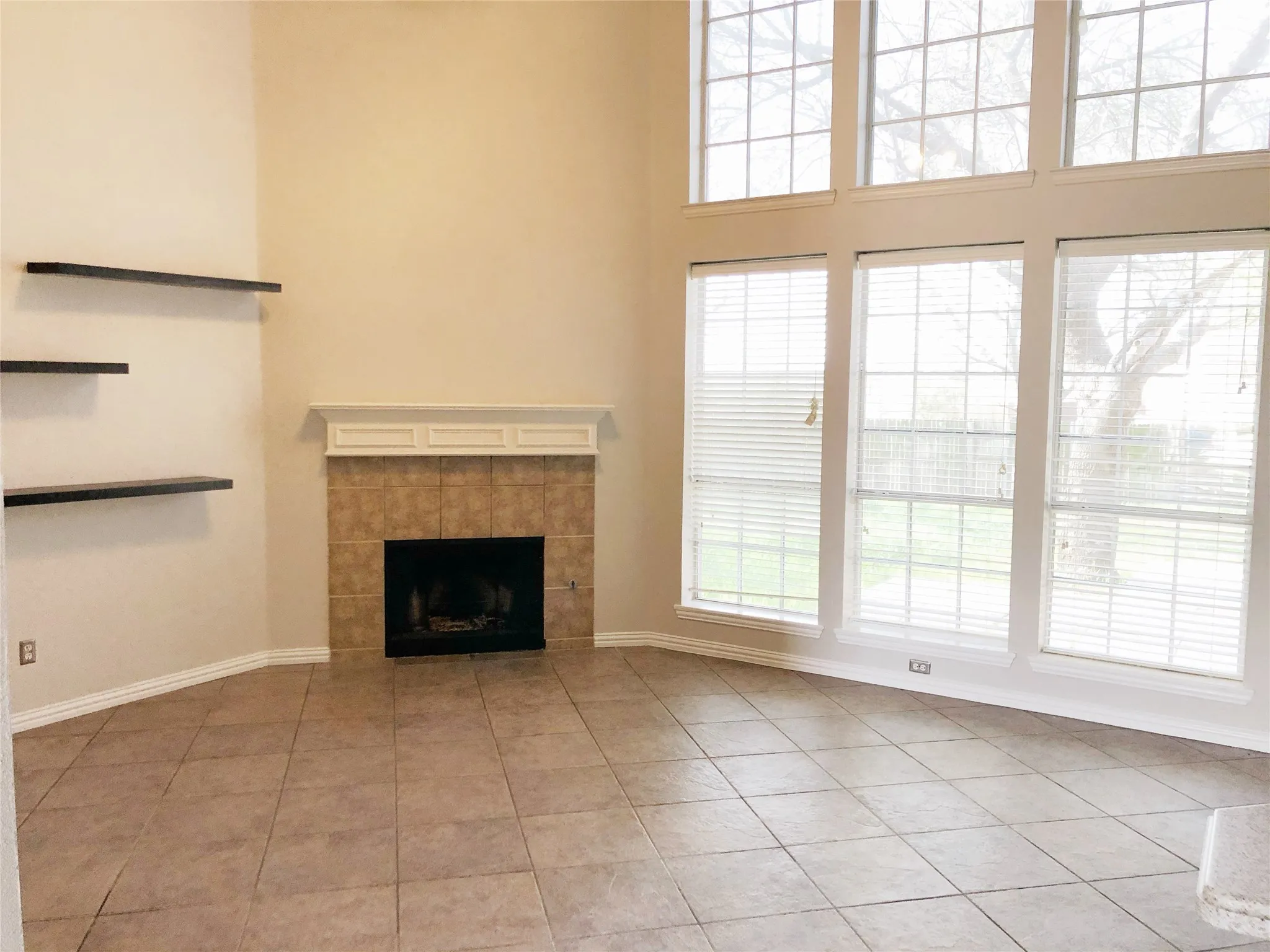 Single Family Residence For Rent in Collin County , 6417 Calloway Drive, Mc Kinney, Texas 75070, 4 Bedroom, 4 Bathroom, 2 Garage spaces, 3,023 Sqft, built in 2001, mls#21288099, Real Estate Agent in Mc Kinney, Homes For Rent in Collin county, Homes For Rent in Mc Kinney, Realtor in Mc Kinney Texas, Real Estate Brokerage Independent Realty Texas, Luminita Cordes Realtor