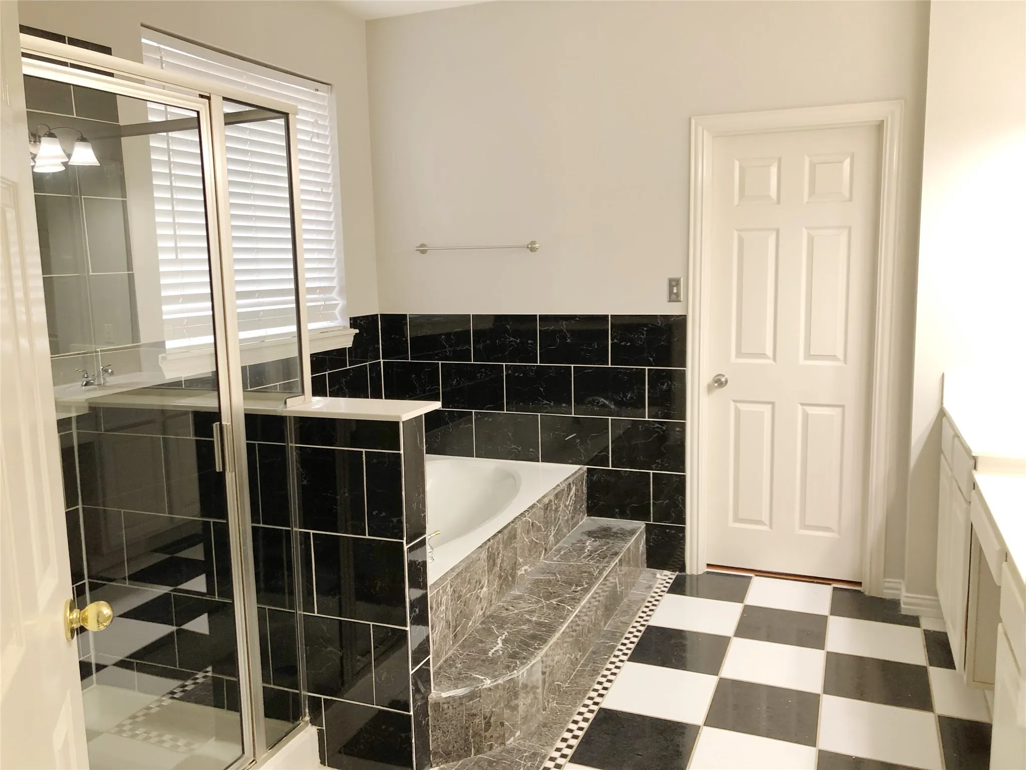 Single Family Residence For Rent in Collin County , 6417 Calloway Drive, Mc Kinney, Texas 75070, 4 Bedroom, 4 Bathroom, 2 Garage spaces, 3,023 Sqft, built in 2001, mls#21288099, Real Estate Agent in Mc Kinney, Homes For Rent in Collin county, Homes For Rent in Mc Kinney, Realtor in Mc Kinney Texas, Real Estate Brokerage Independent Realty Texas, Luminita Cordes Realtor