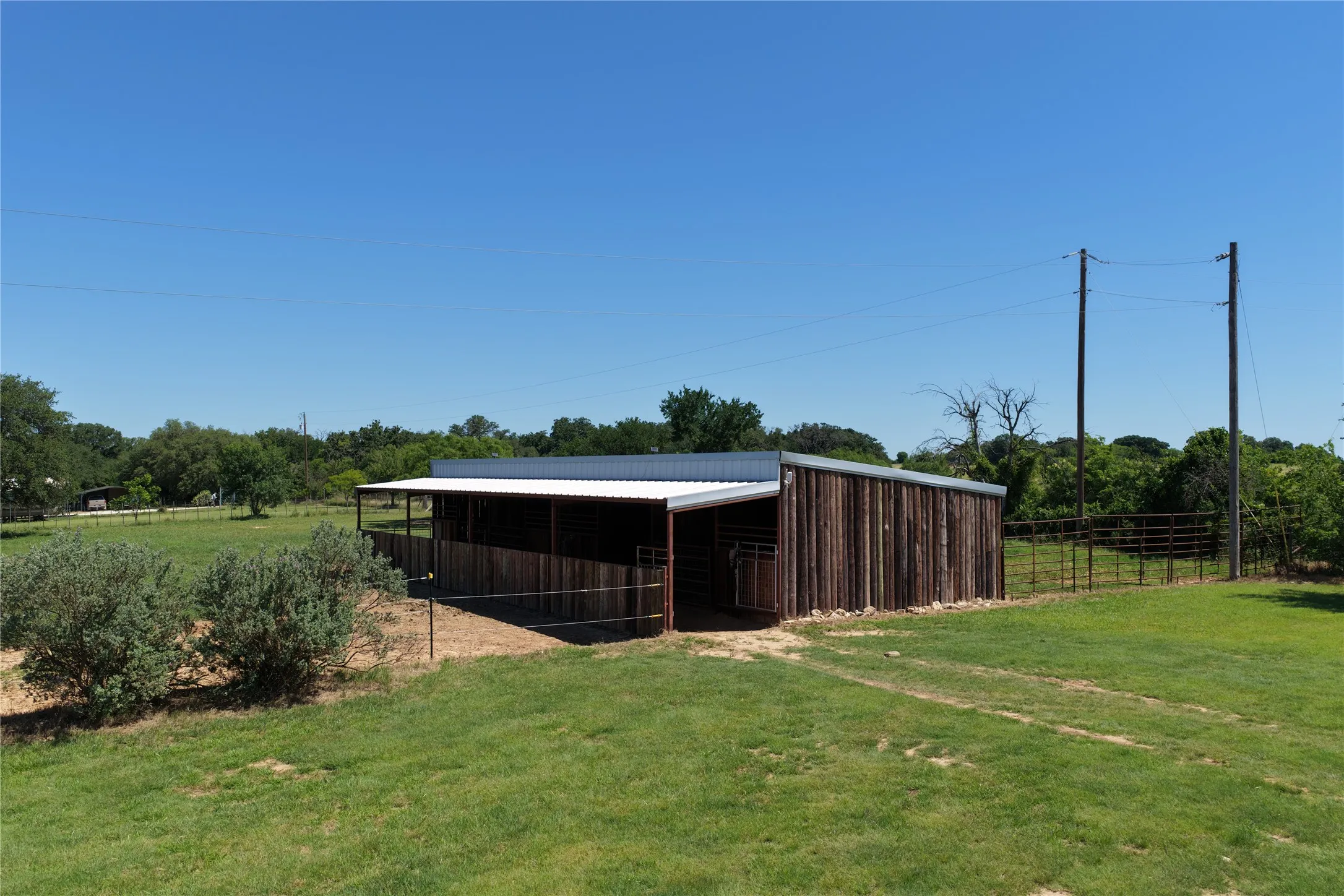 Ranch For Sale in Comanche County , 3900 County Road 304, Comanche, Texas 76442, 0, 0, Garage spaces, 0 Sqft, built in 1964, mls#21288102, Real Estate Agent in Comanche, Homes For Sale in Comanche county, Homes For Sale in Comanche, Realtor in Comanche Texas, Real Estate Brokerage Independent Realty Texas, Luminita Cordes Realtor