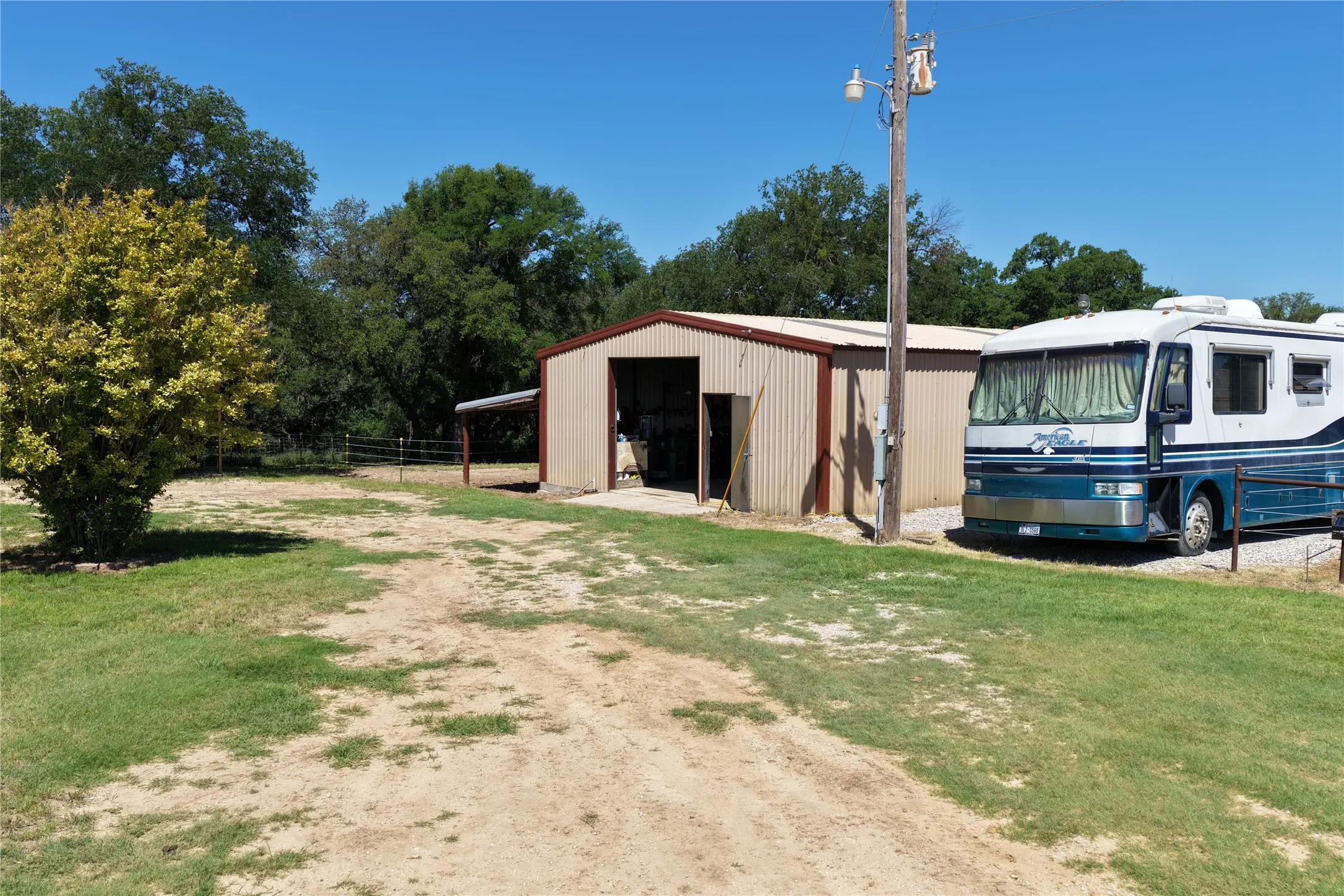 Ranch For Sale in Comanche County , 3900 County Road 304, Comanche, Texas 76442, 0, 0, Garage spaces, 0 Sqft, built in 1964, mls#21288102, Real Estate Agent in Comanche, Homes For Sale in Comanche county, Homes For Sale in Comanche, Realtor in Comanche Texas, Real Estate Brokerage Independent Realty Texas, Luminita Cordes Realtor