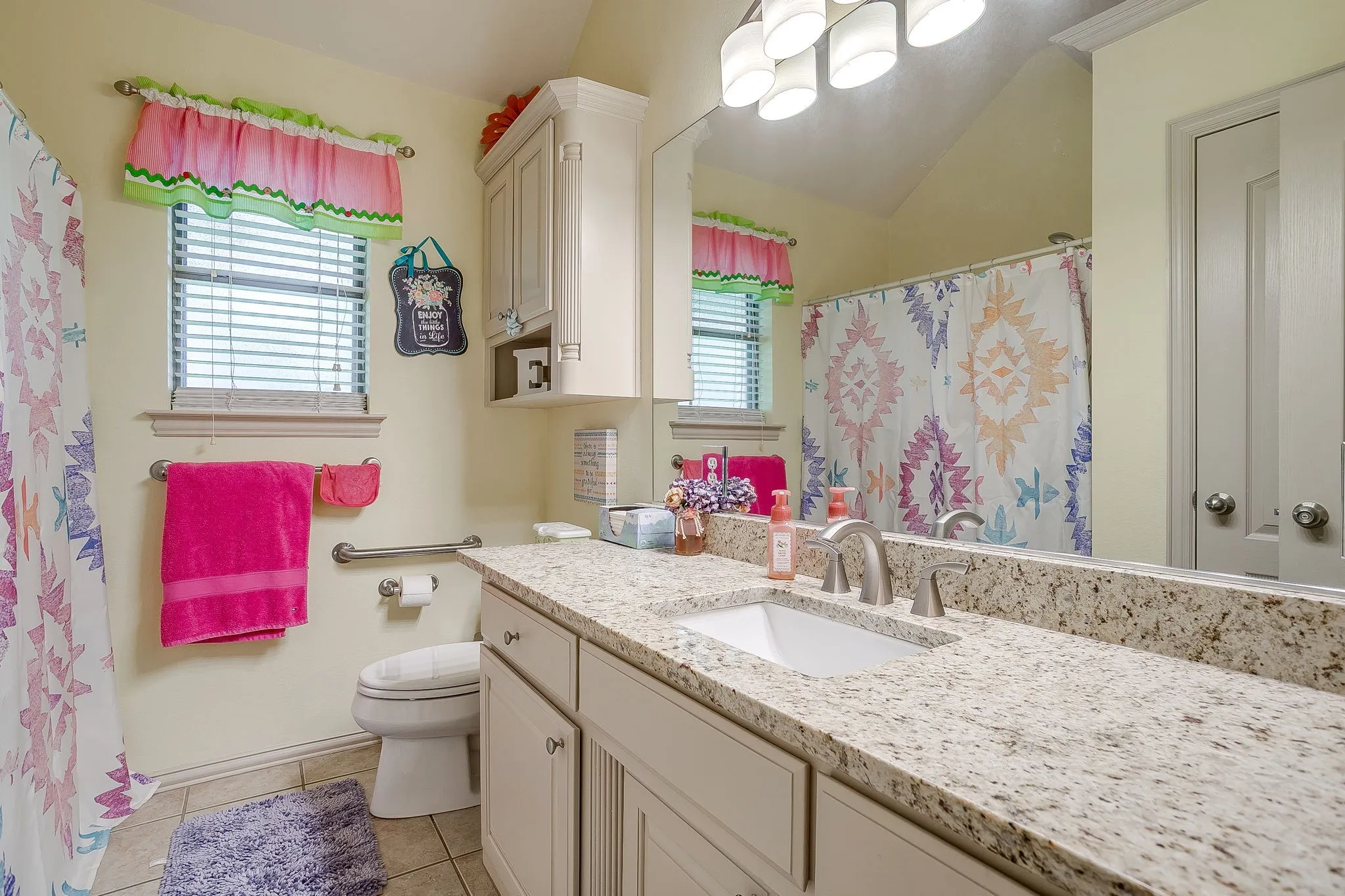 Single Family Residence For Sale in Tarrant County , 709 Lonesome Prairie Trail, Haslet, Texas 76052, 4 Bedroom, 2 Bathroom, 3 Garage spaces, 2,234 Sqft, built in 2002, mls#21288101, Real Estate Agent in Haslet, Homes For Sale in Tarrant county, Homes For Sale in Haslet, Realtor in Haslet Texas, Real Estate Brokerage Independent Realty Texas, Luminita Cordes Realtor